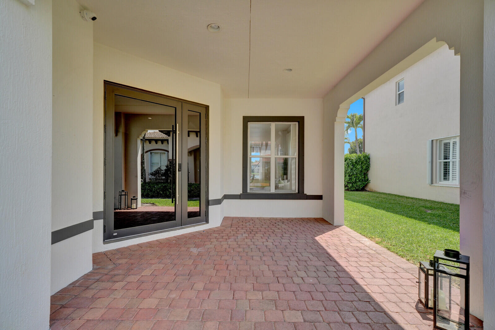 8685 Cobblestone Point Circle