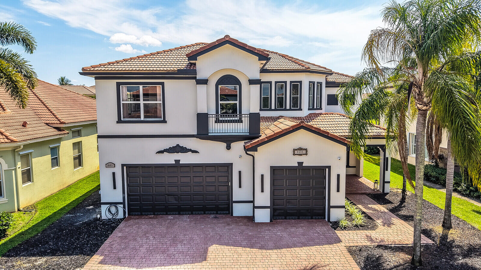 8685 Cobblestone Point Circle