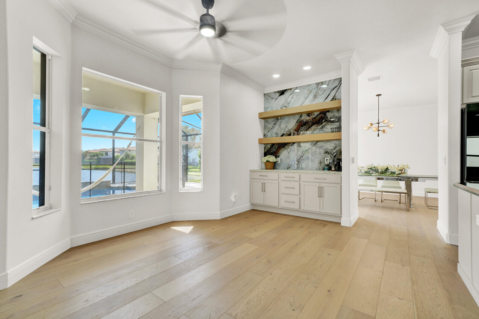 8685 Cobblestone Point Circle