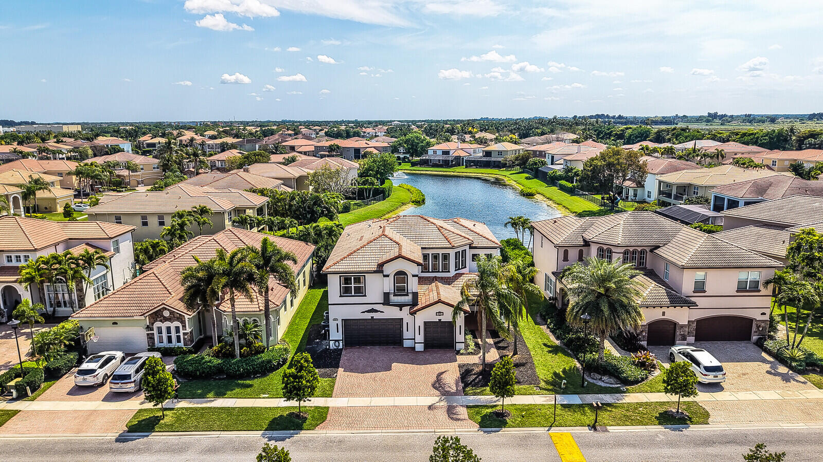 8685 Cobblestone Point Circle