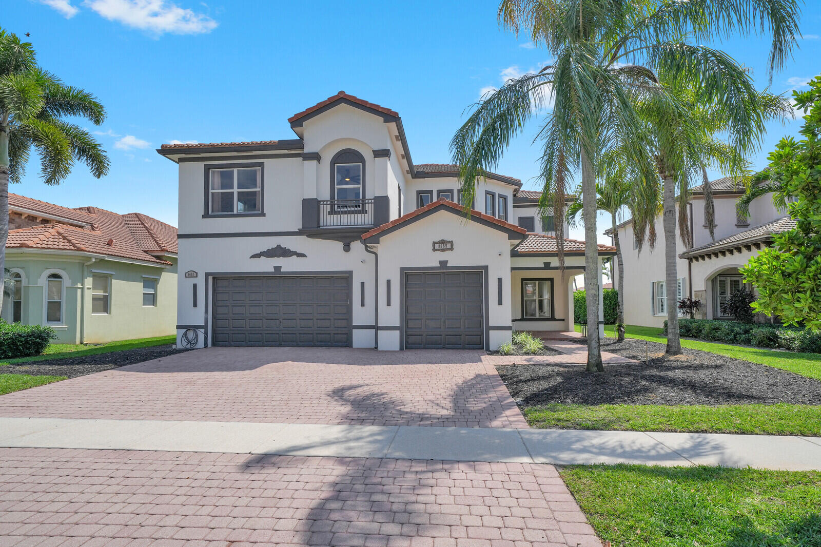 8685 Cobblestone Point Circle