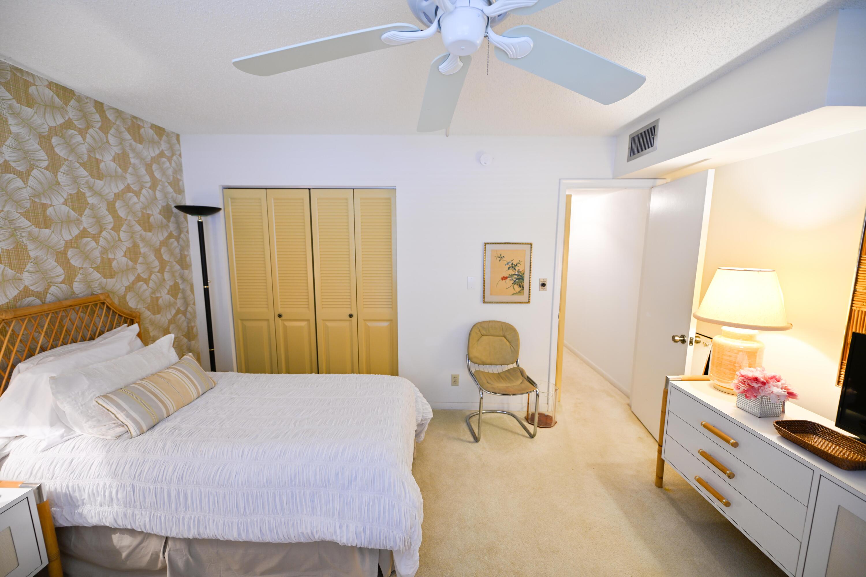 2901 Victoria Circle J1