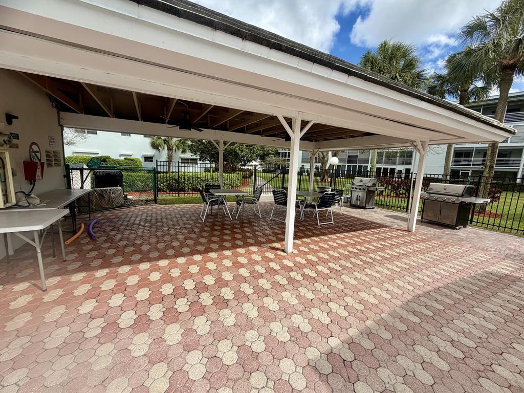 2901 Victoria Circle J1