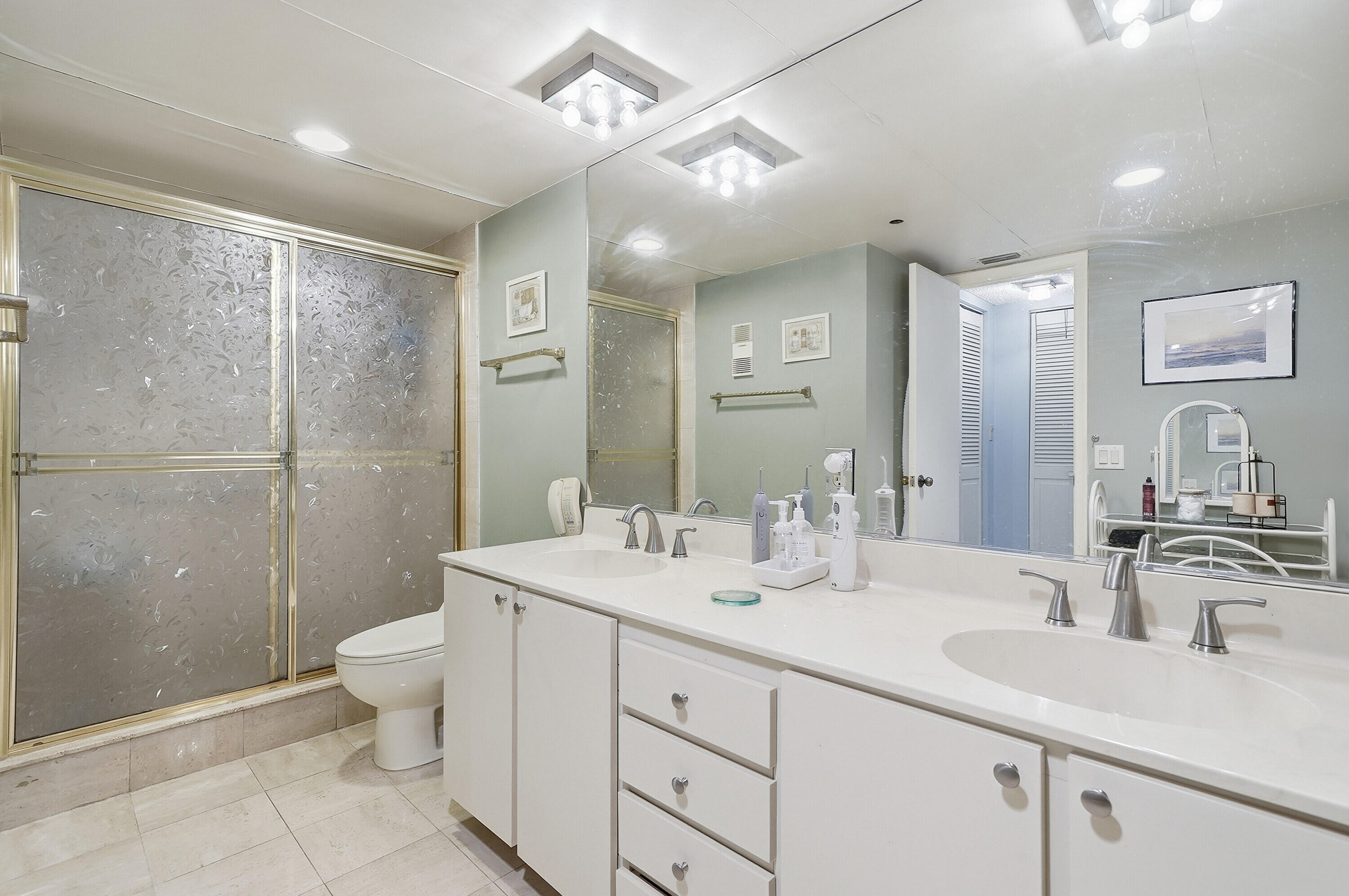 7050 NW 44th Street 705