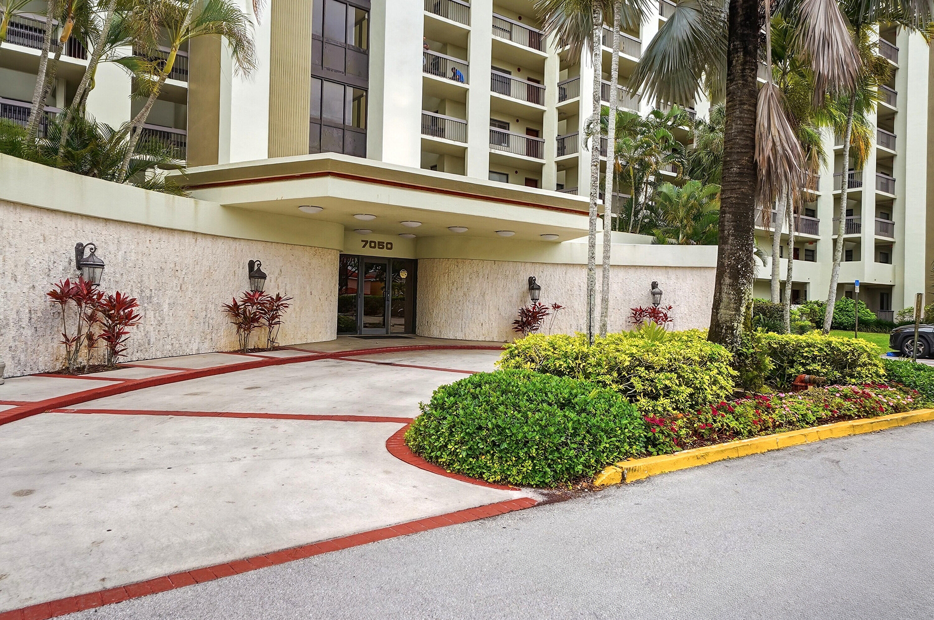7050 NW 44th Street 705