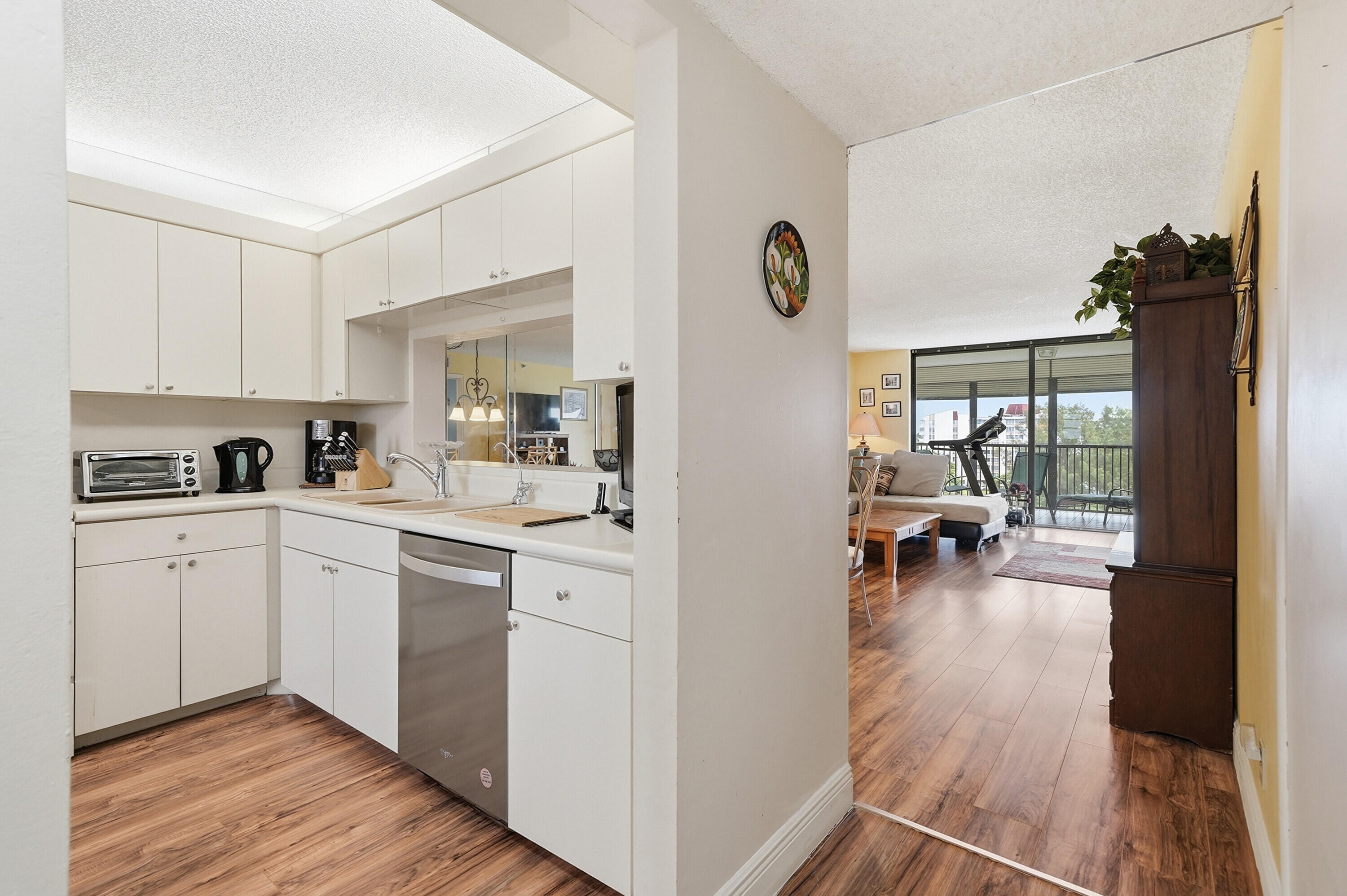 7050 NW 44th Street 705