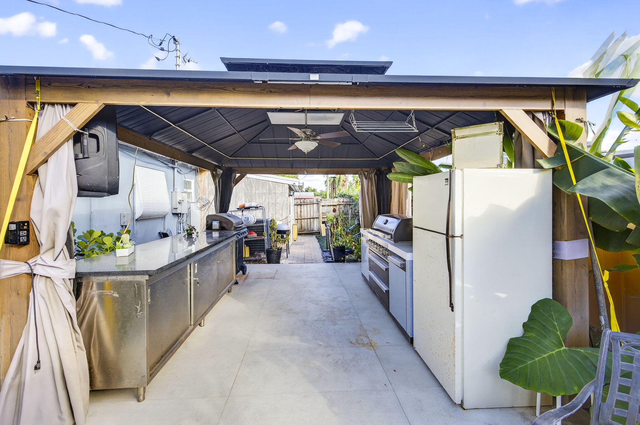 2673 NW 59th Avenue