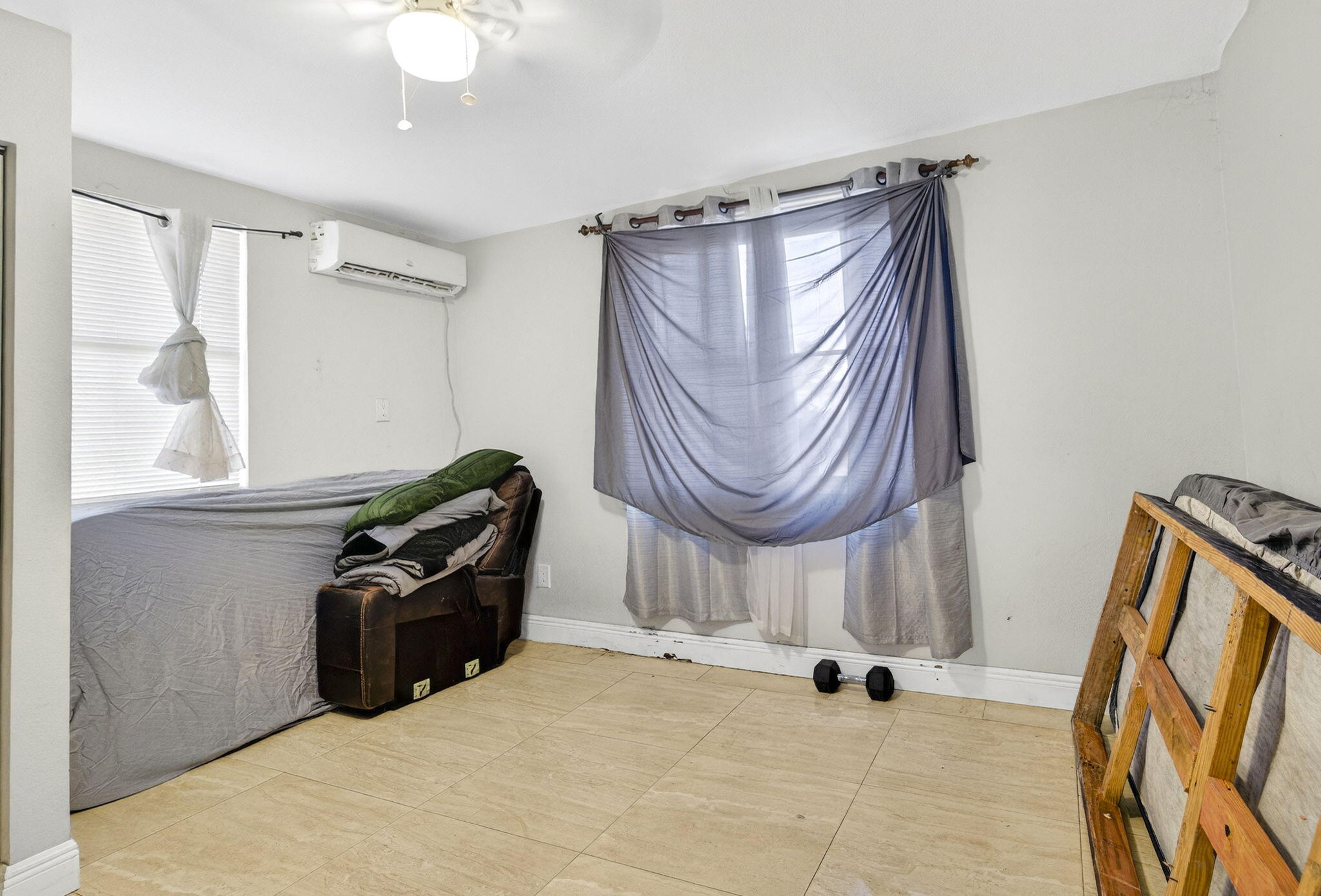 2673 NW 59th Avenue