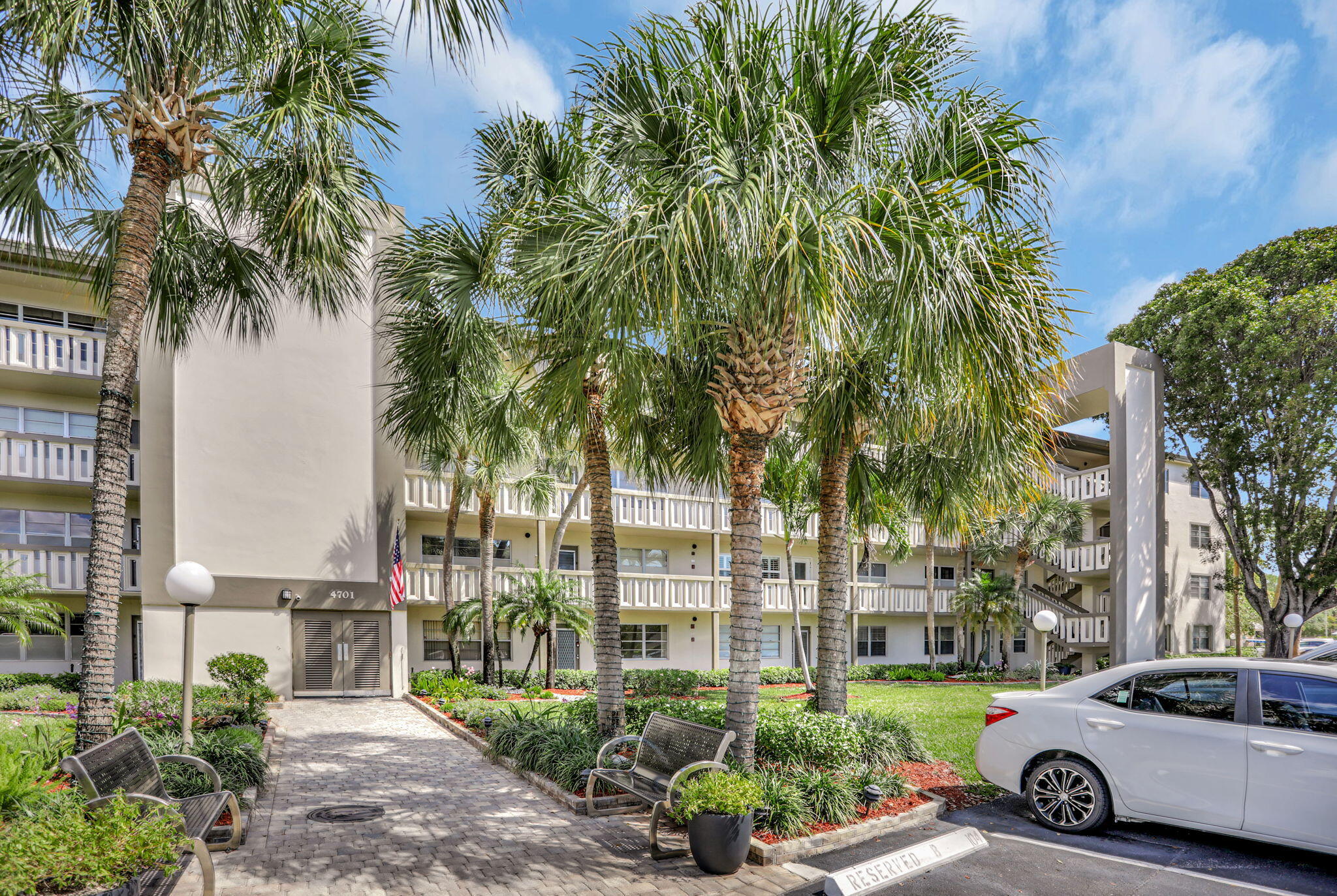 4701 Martinique Drive K3