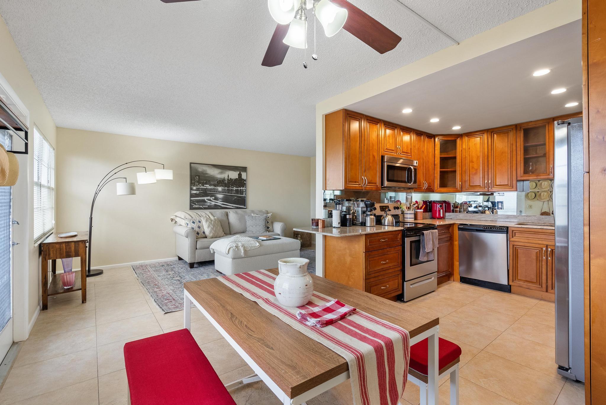 3044 Wolverton 3044