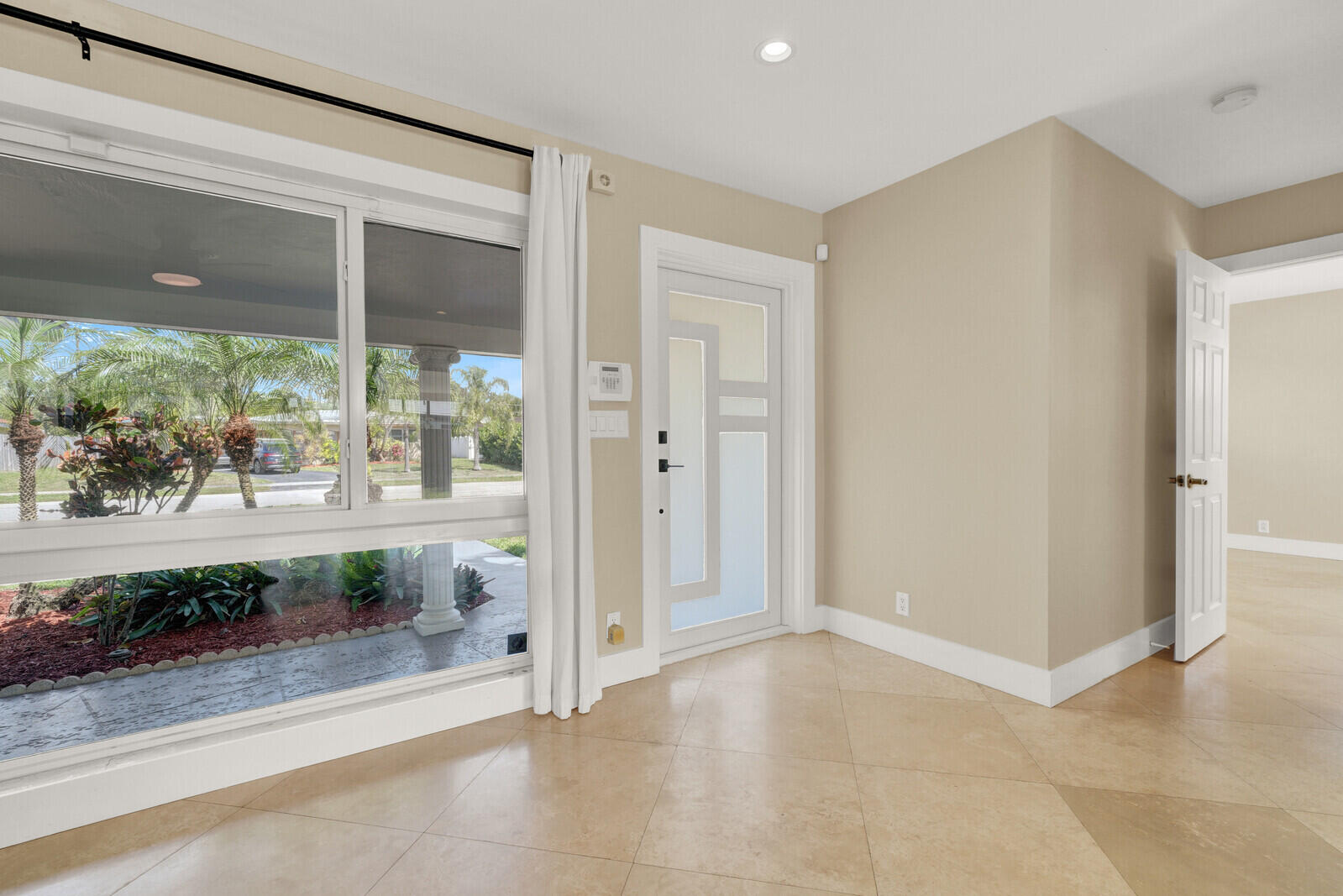 2152 NE 61st Court
