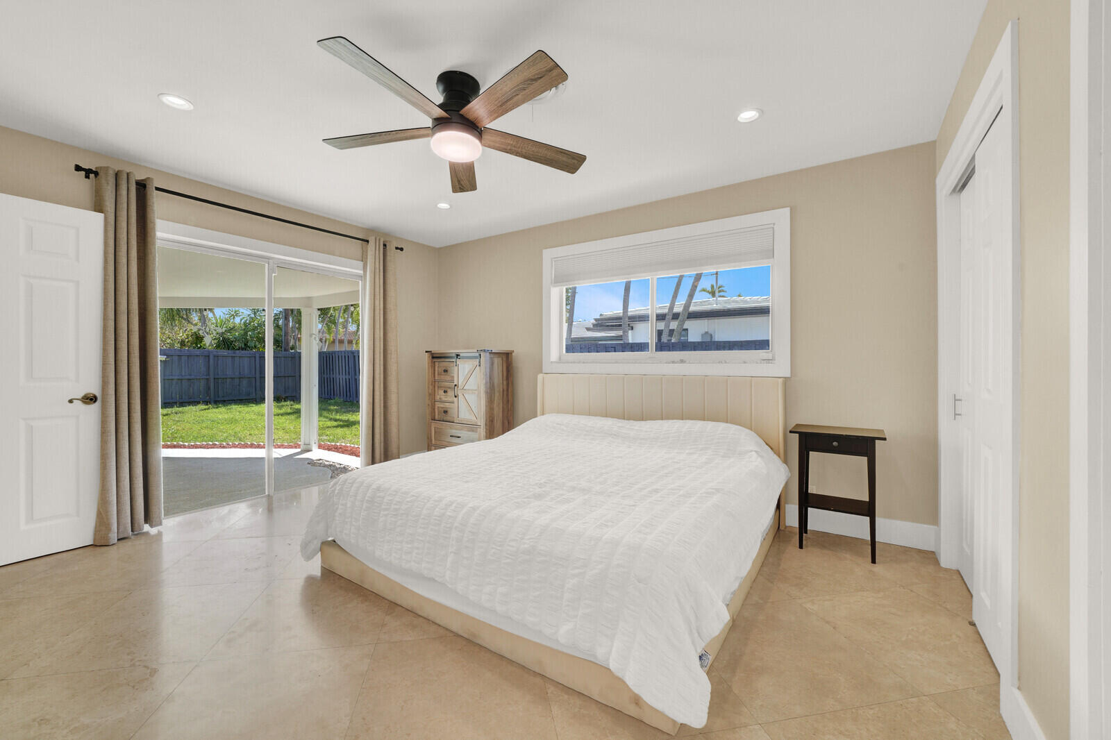 2152 NE 61st Court