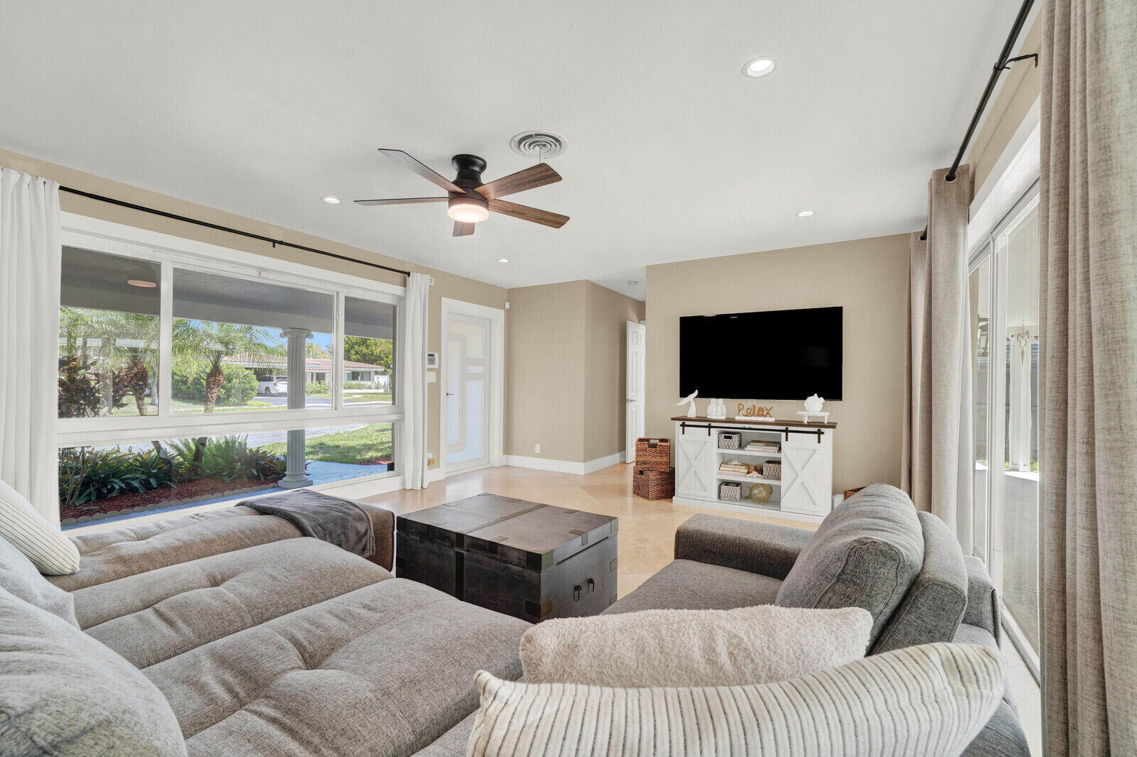 2152 NE 61st Court