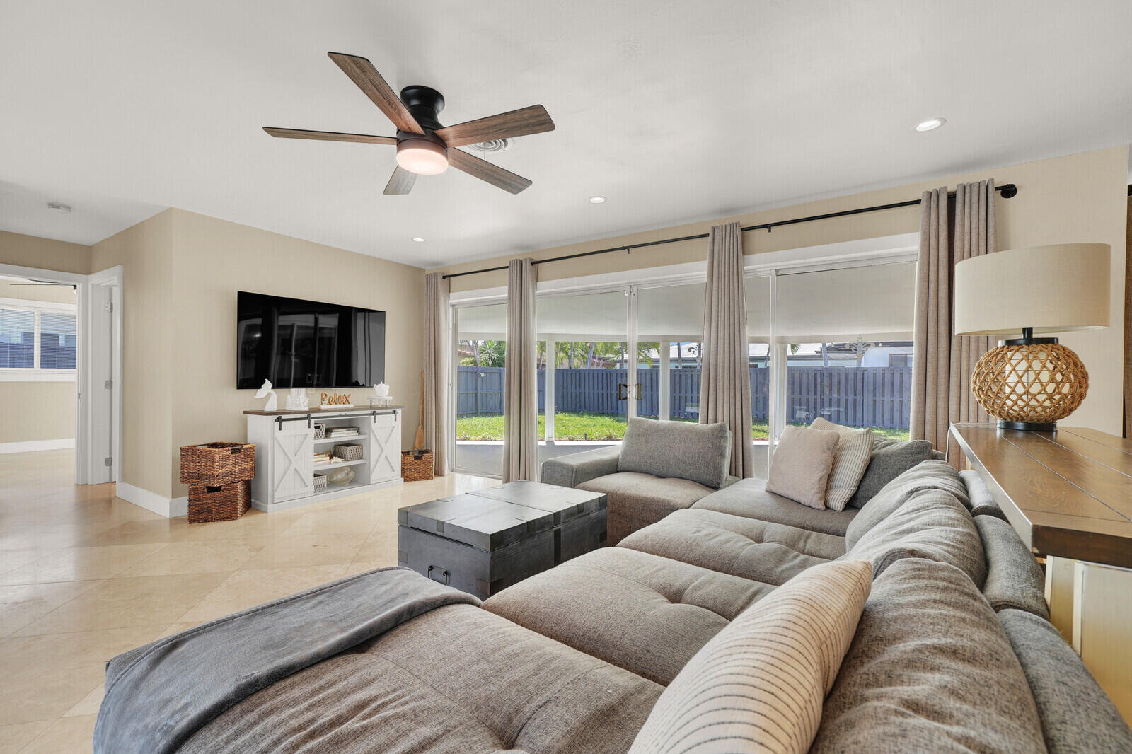 2152 NE 61st Court