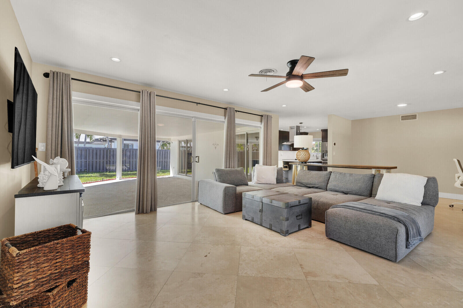 2152 NE 61st Court