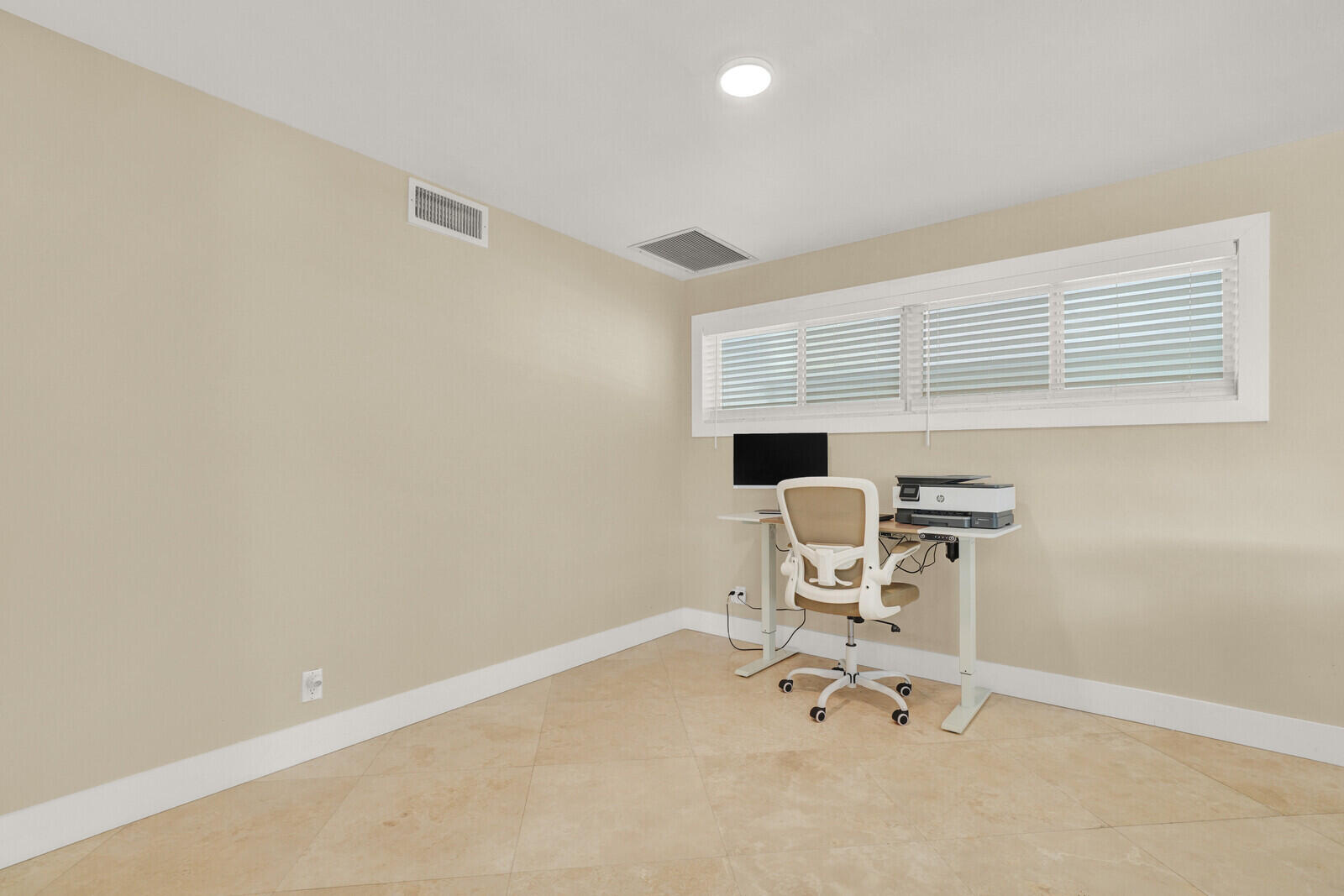 2152 NE 61st Court