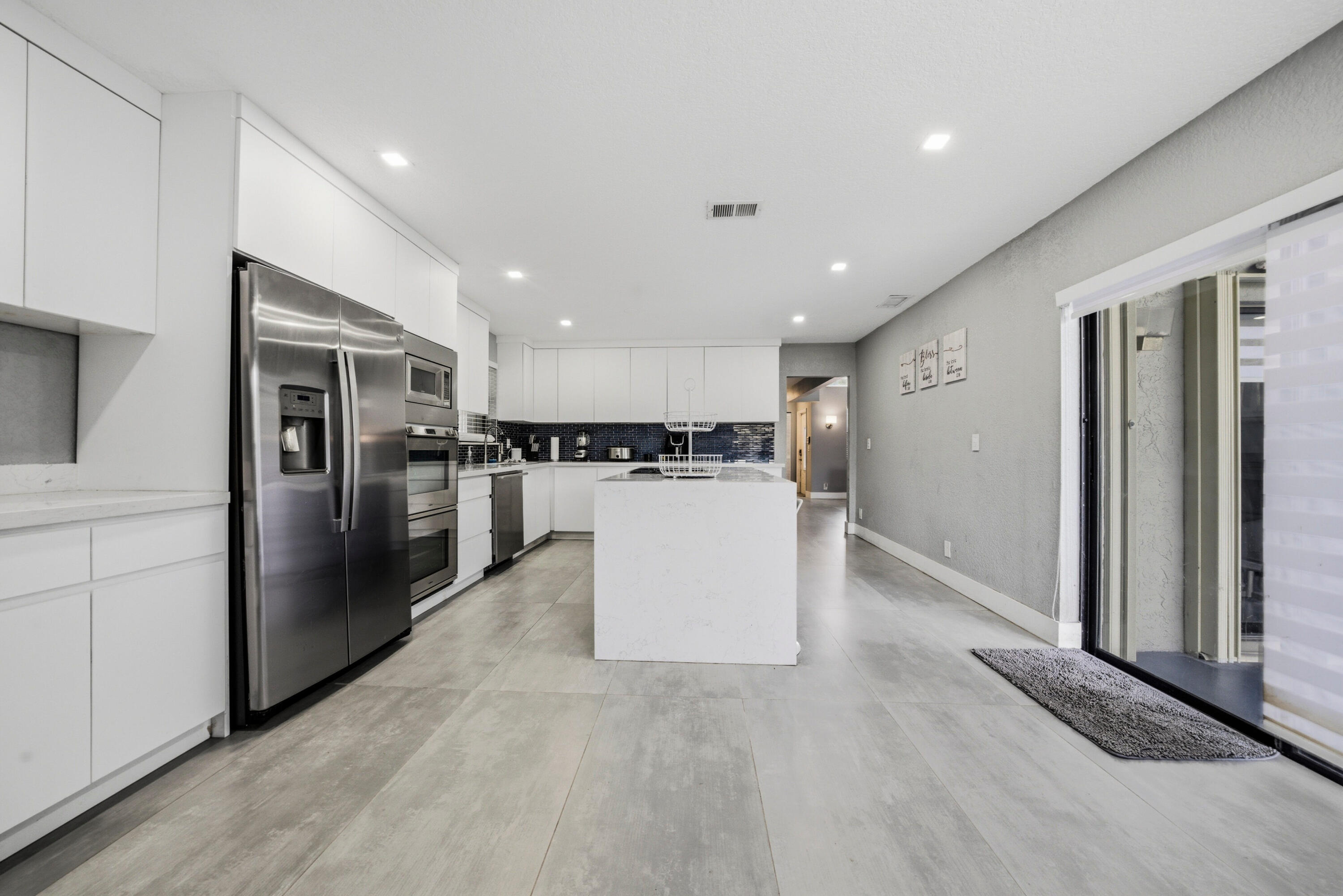4683 NW 99th Terrace