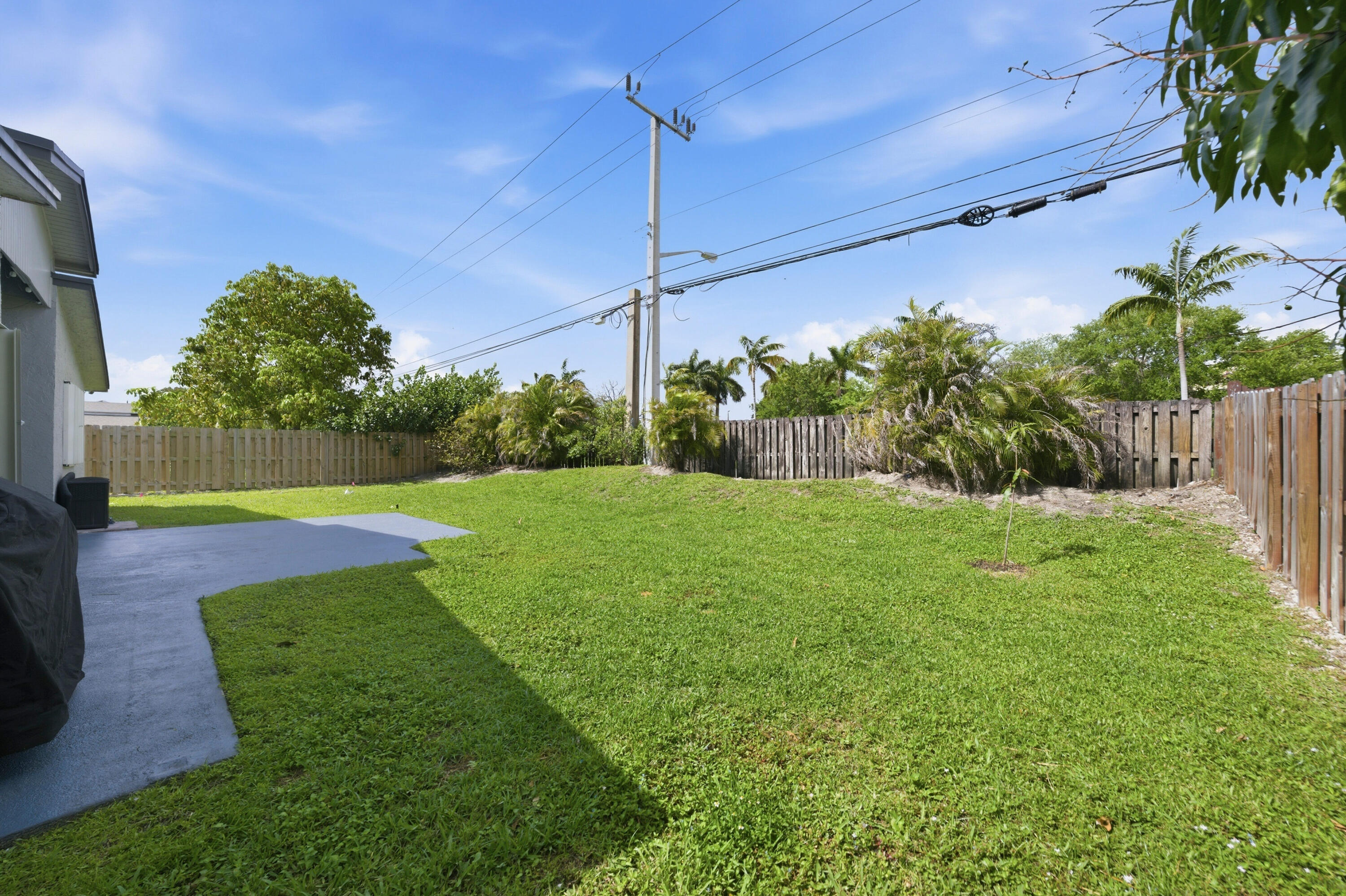 4683 NW 99th Terrace