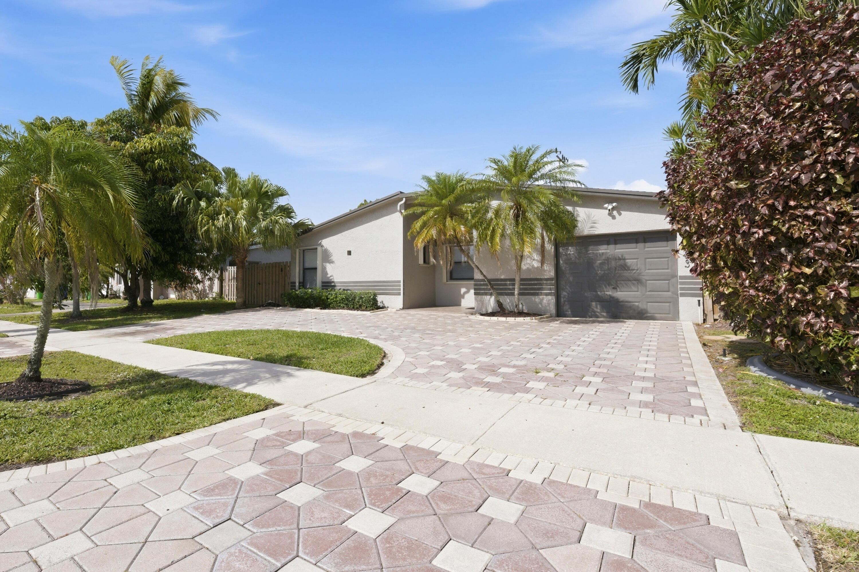4683 NW 99th Terrace