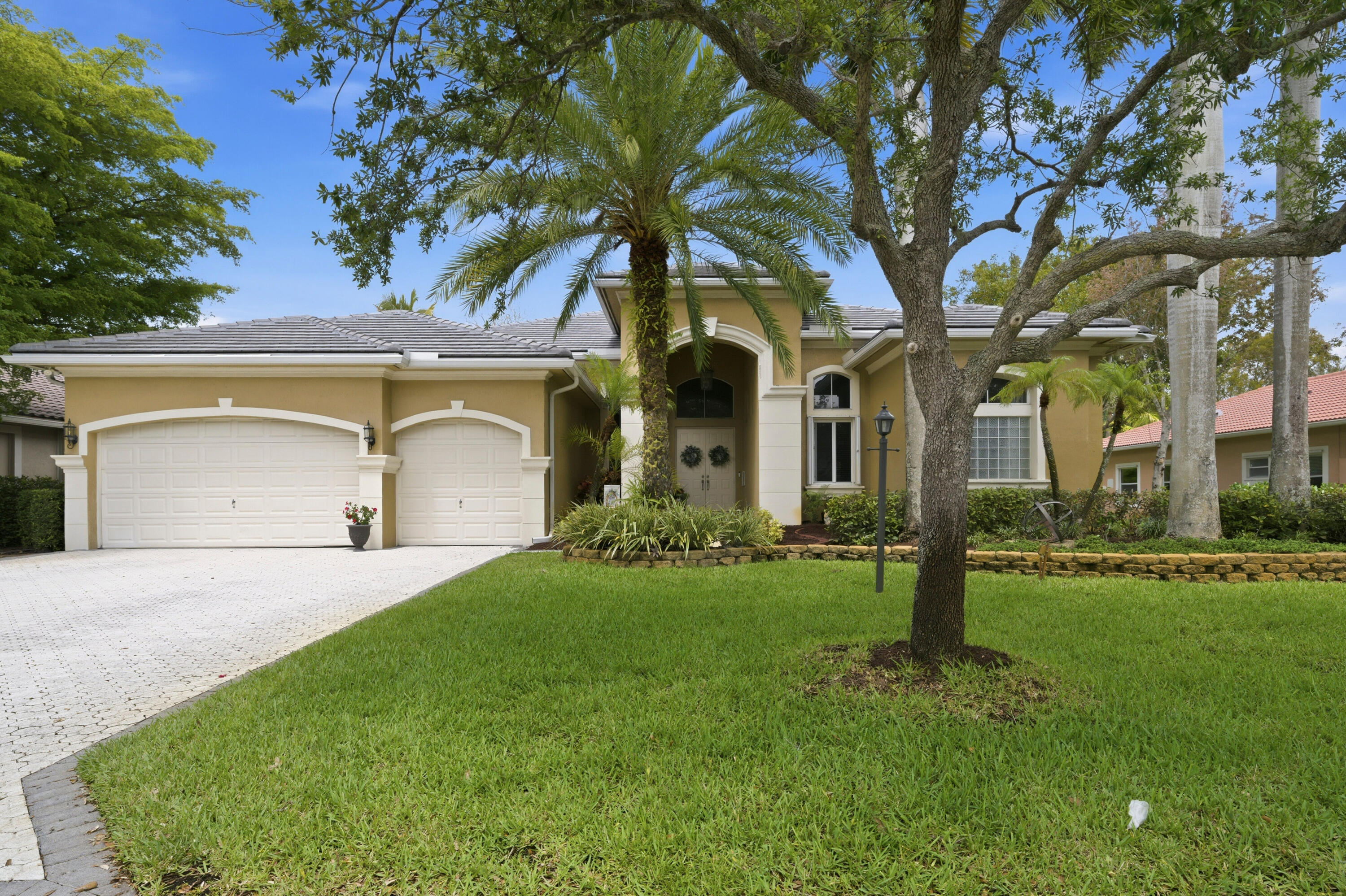 10561 NW 66th Street