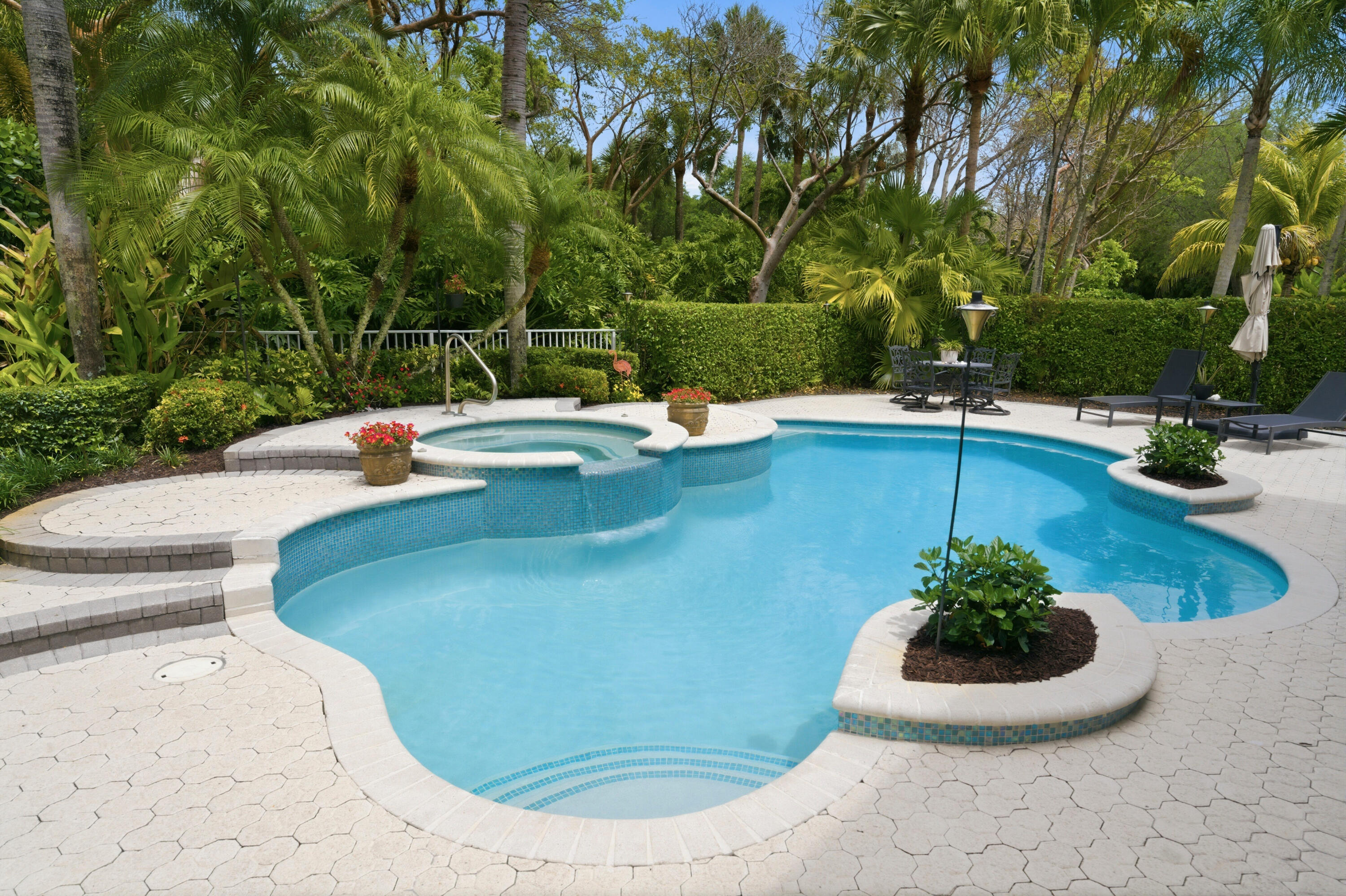 10561 NW 66th Street