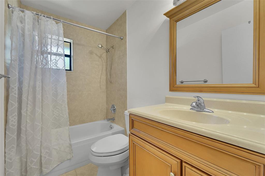 3529 NW 35th Street 1606