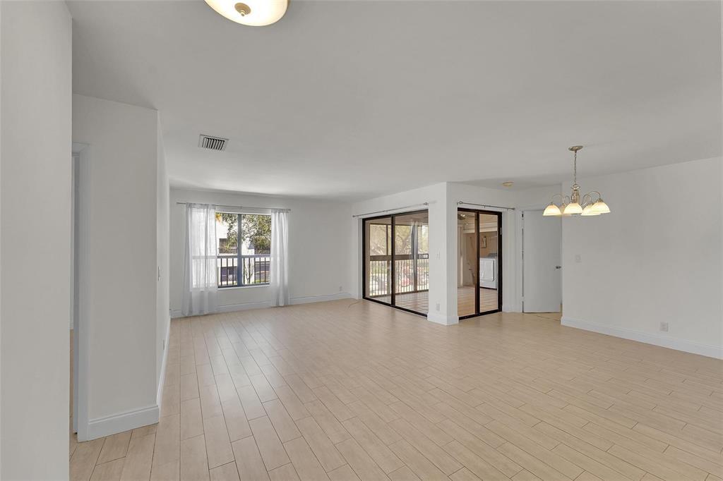 3529 NW 35th Street 1606