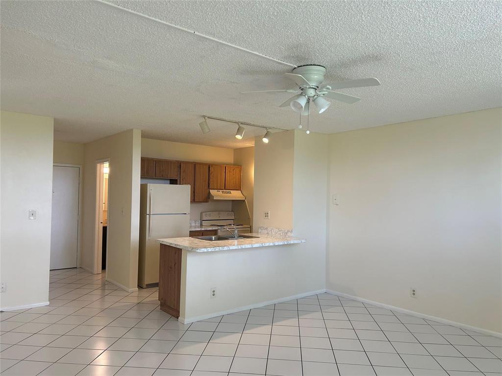 2401 Riverside Drive 308