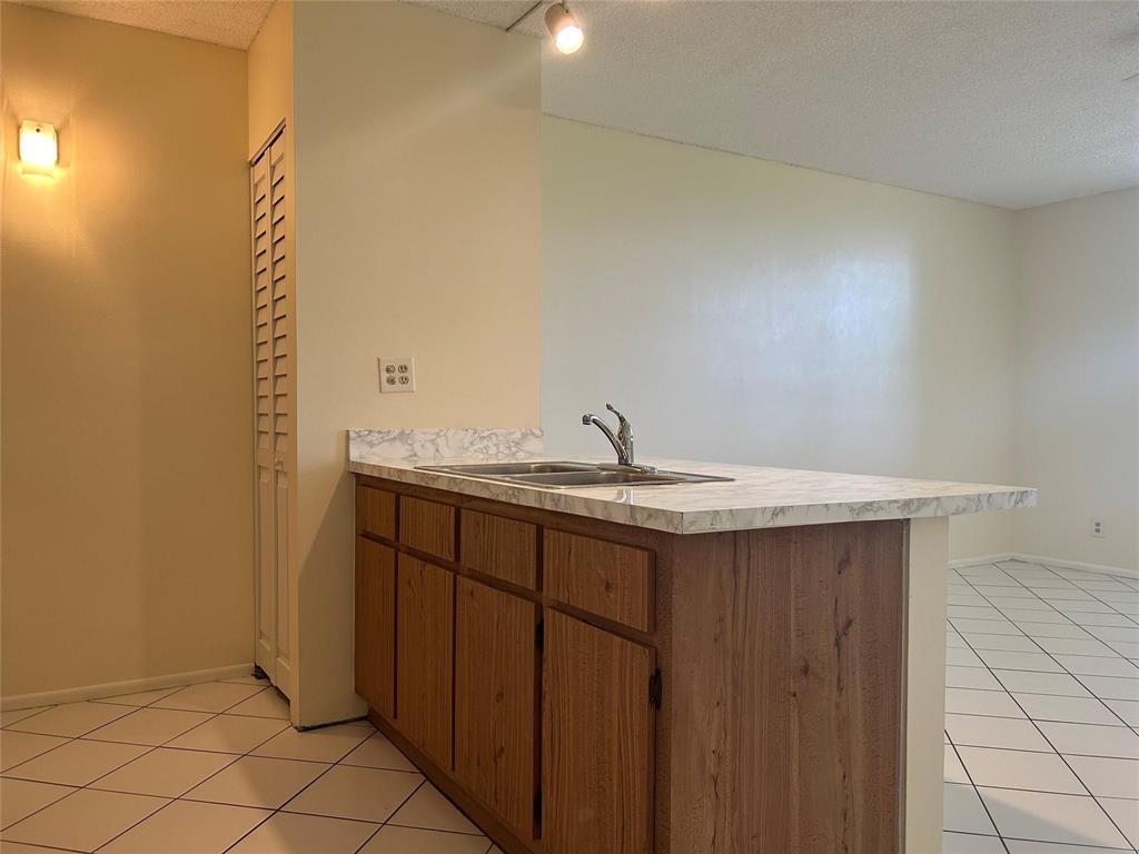 2401 Riverside Drive 308