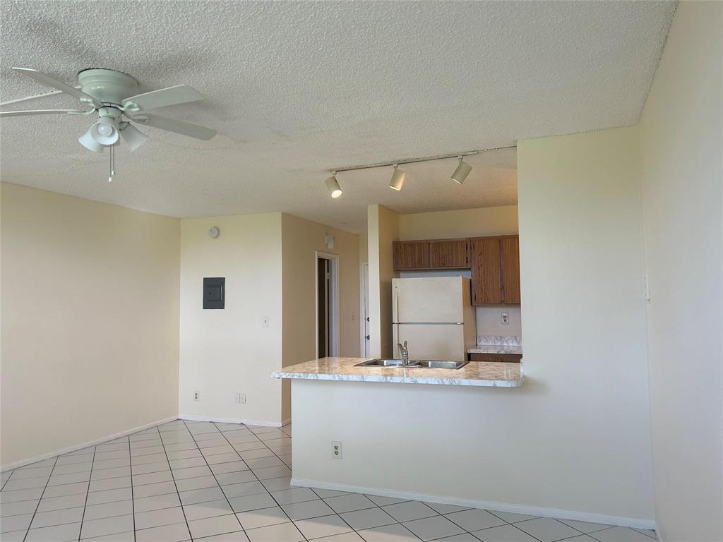 2401 Riverside Drive 308