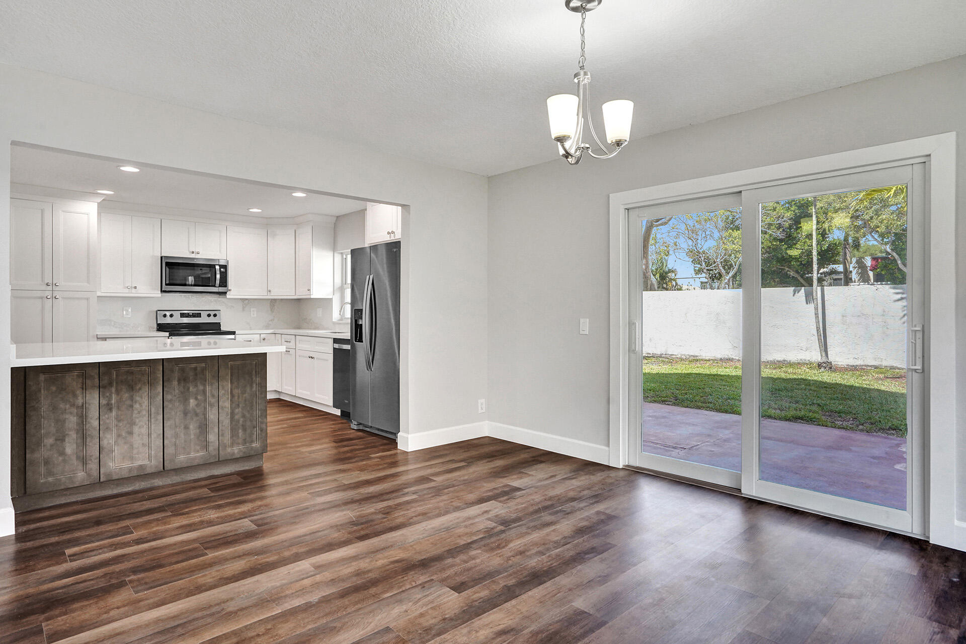 9821 NW 5th Place