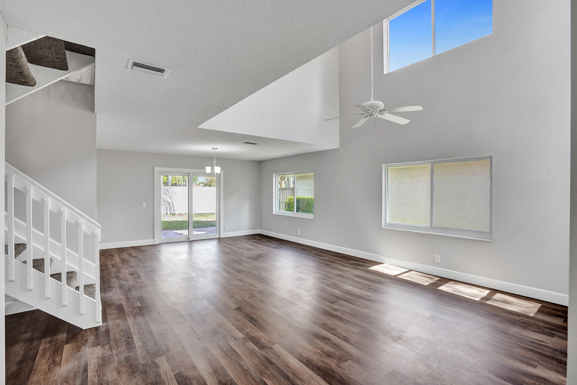 9821 NW 5th Place