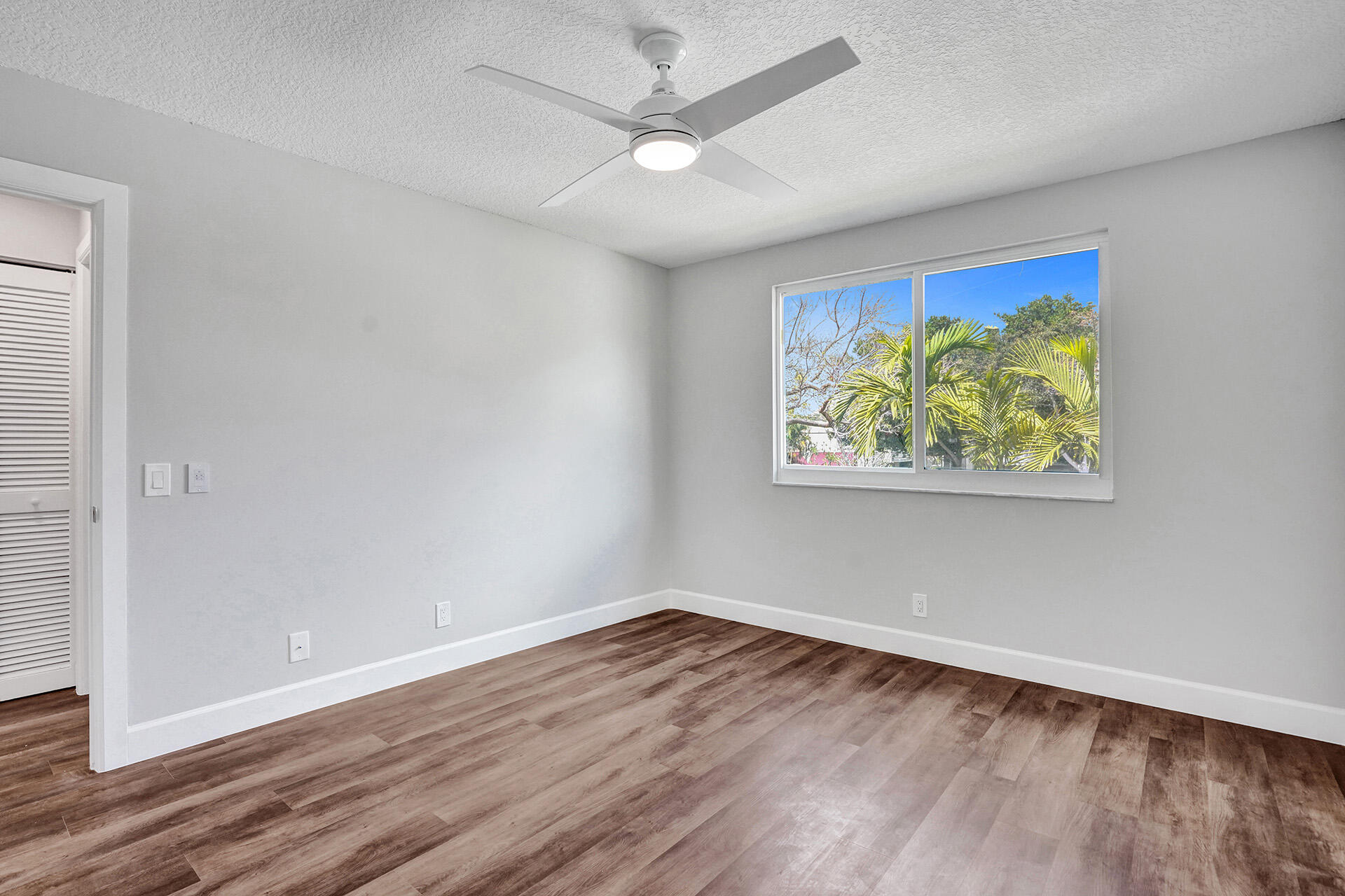 9821 NW 5th Place