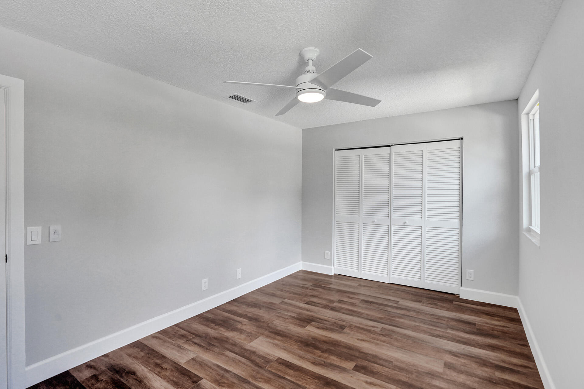 9821 NW 5th Place
