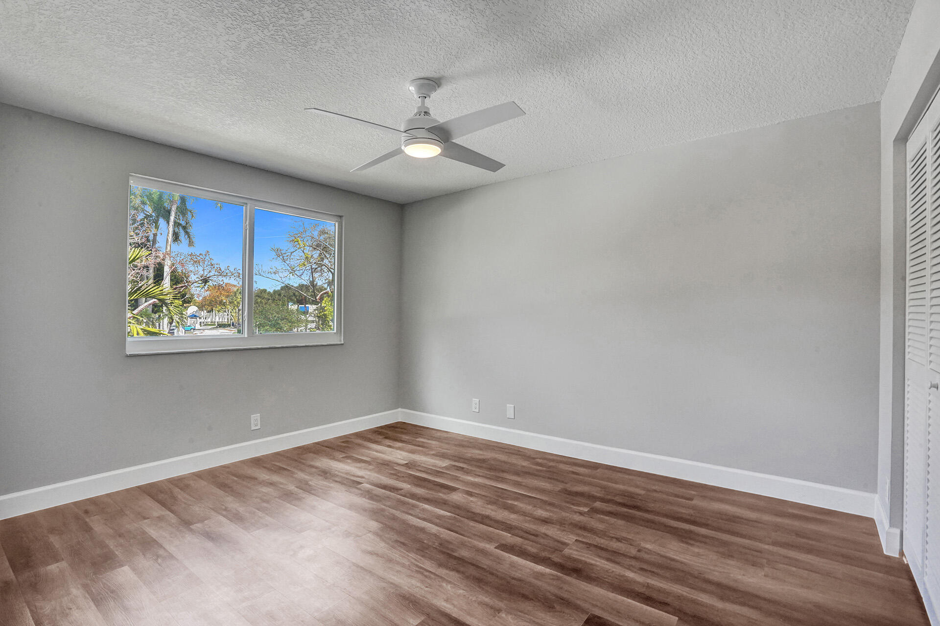9821 NW 5th Place