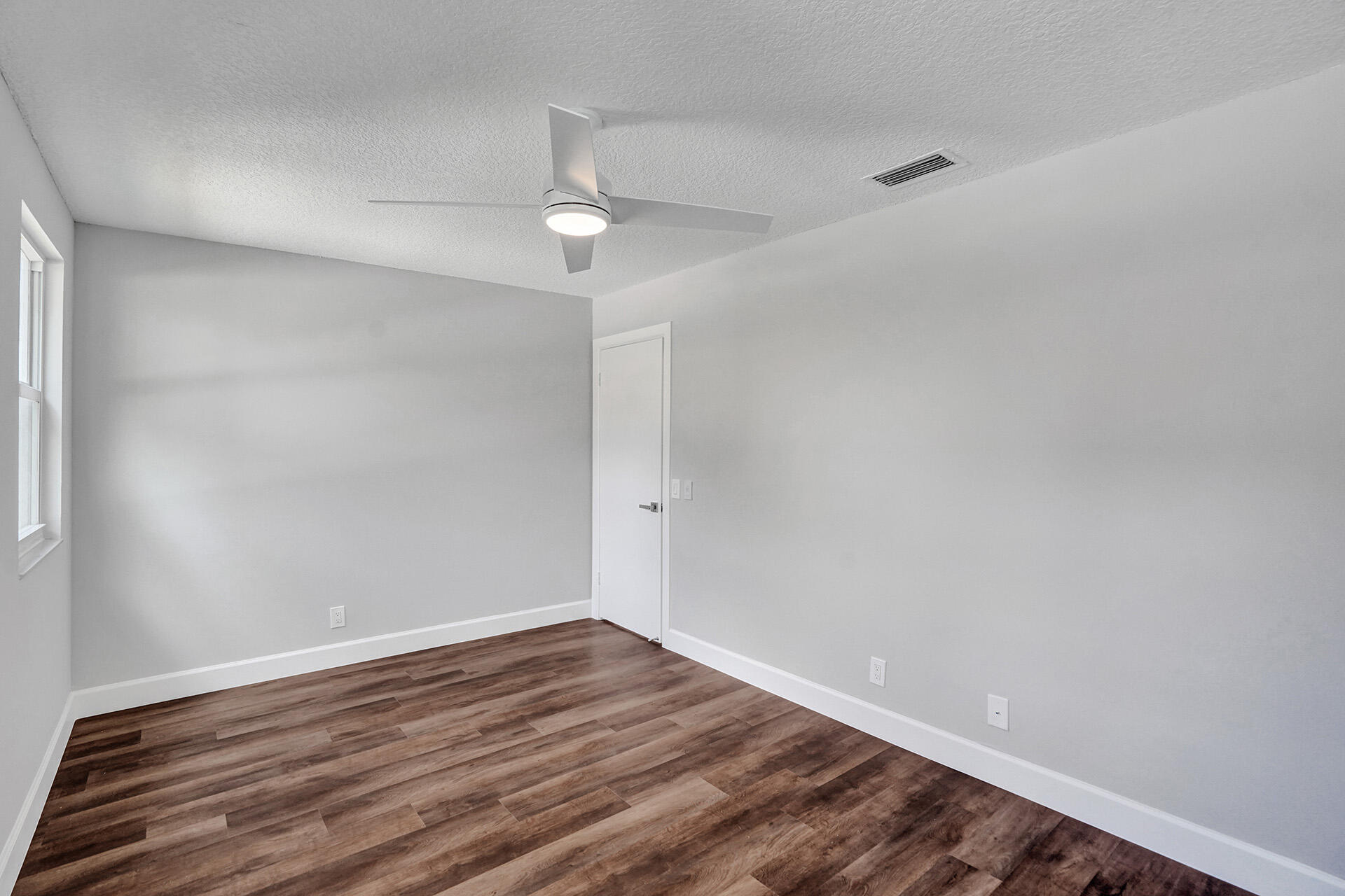 9821 NW 5th Place