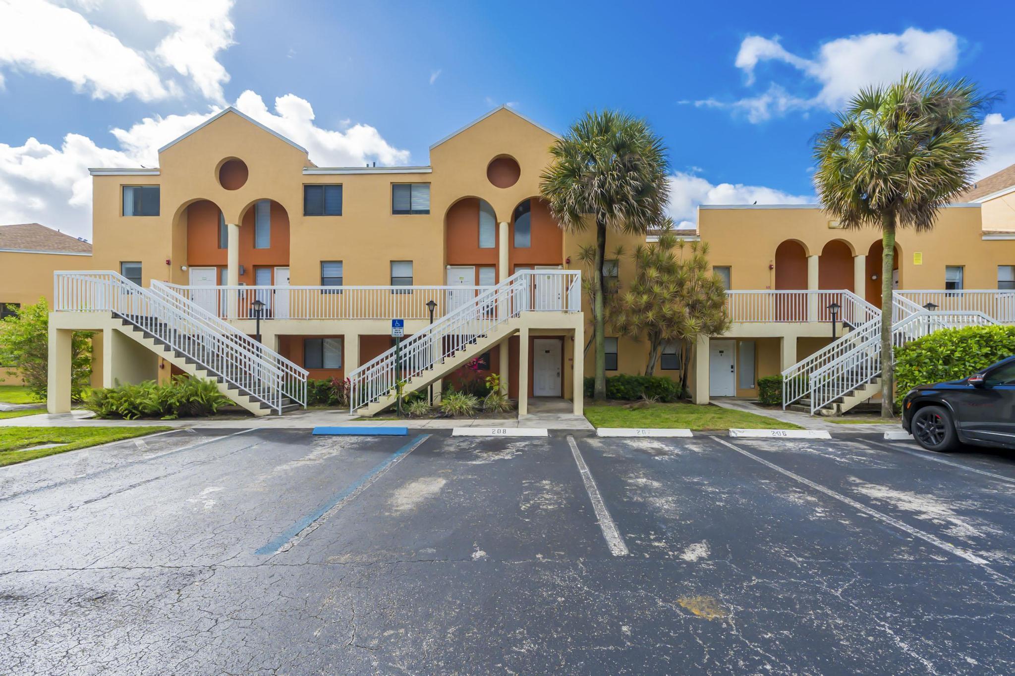 5200 NW 31st Avenue 141