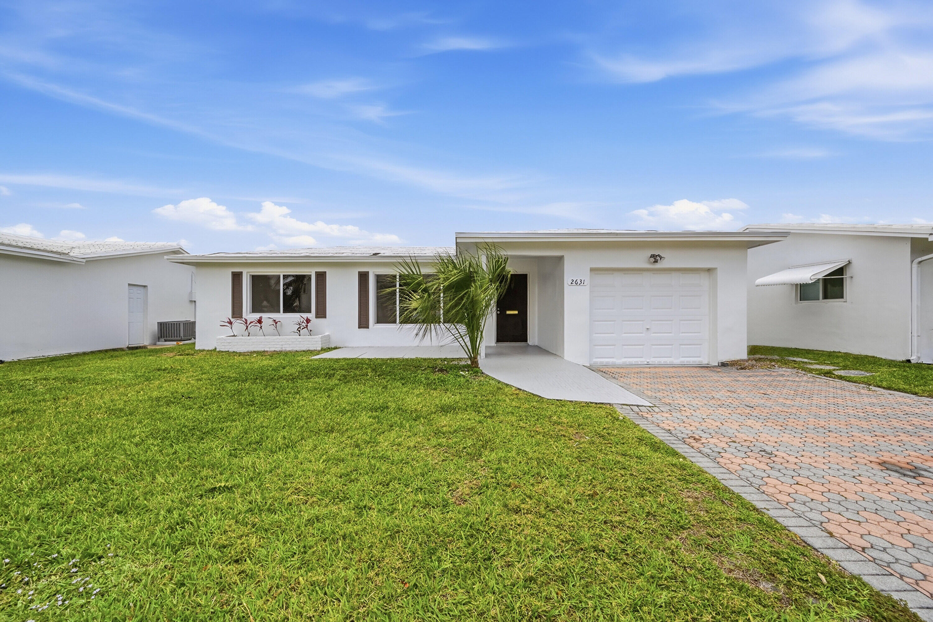 2631 W Golf Boulevard