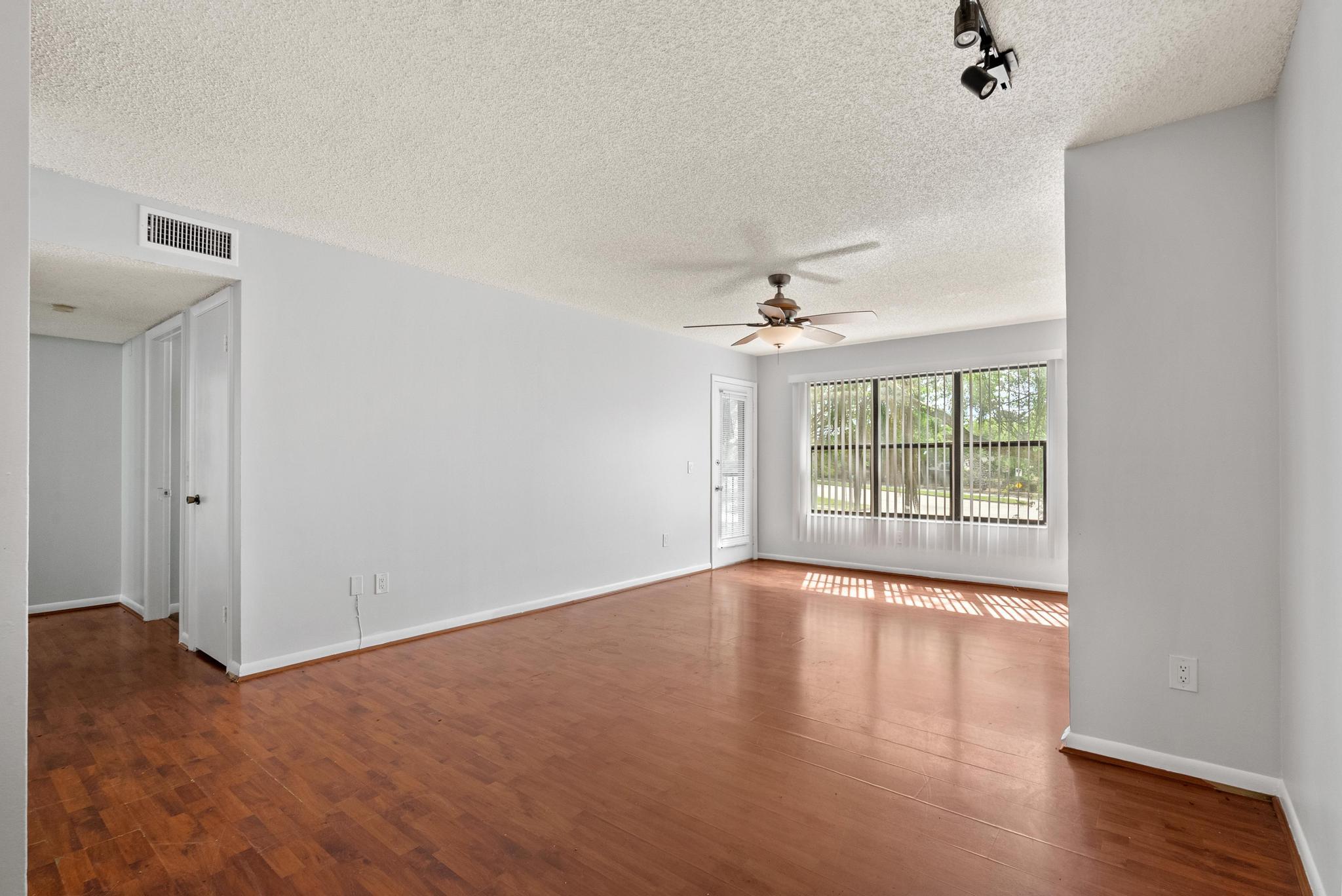 4201 W Mcnab Road 25