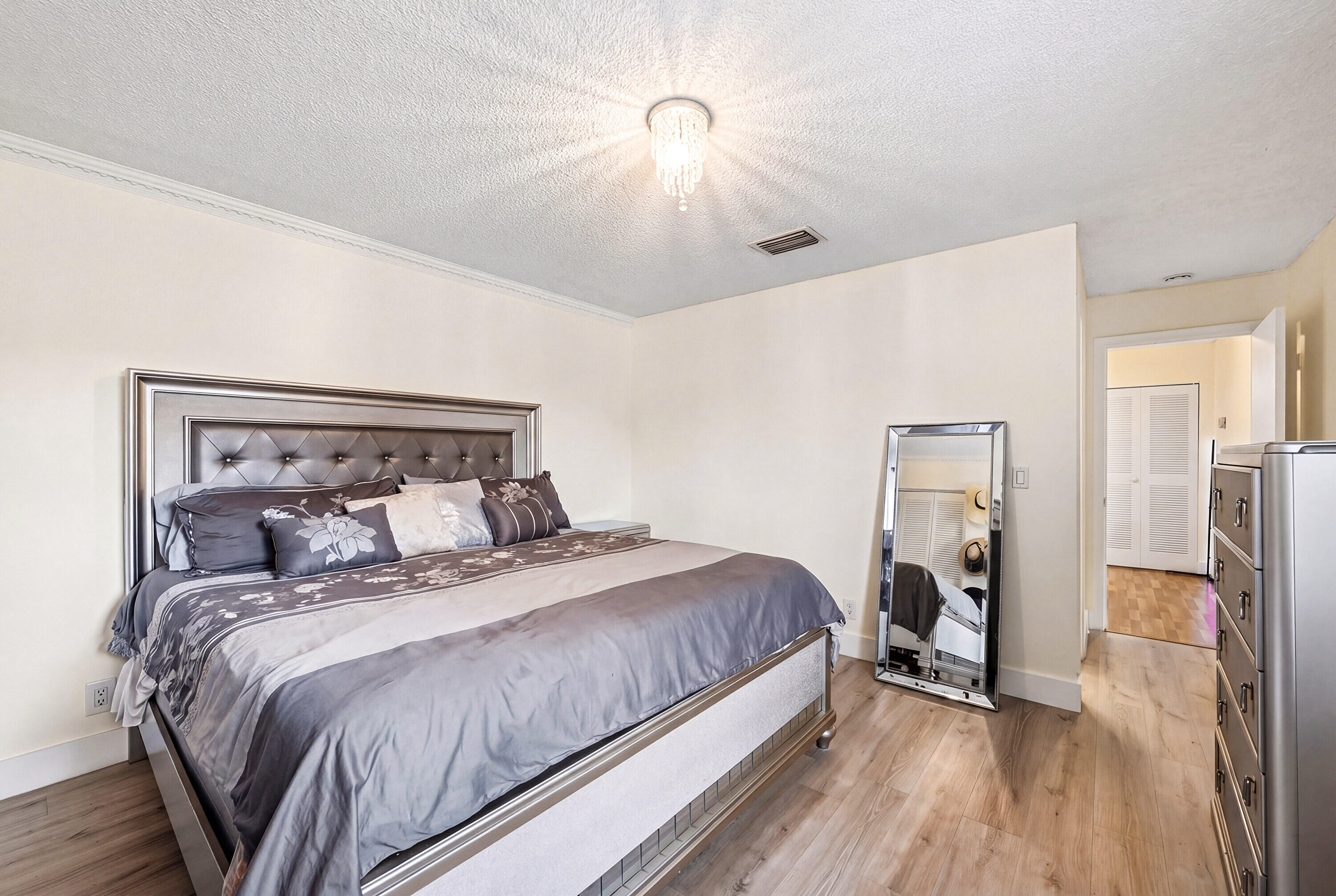 2498 NW 99th Avenue