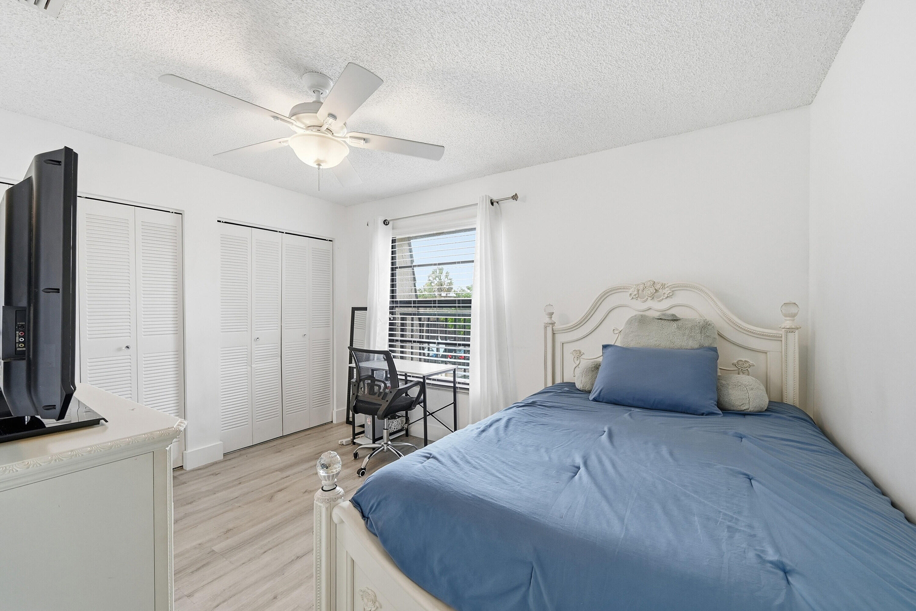 2498 NW 99th Avenue