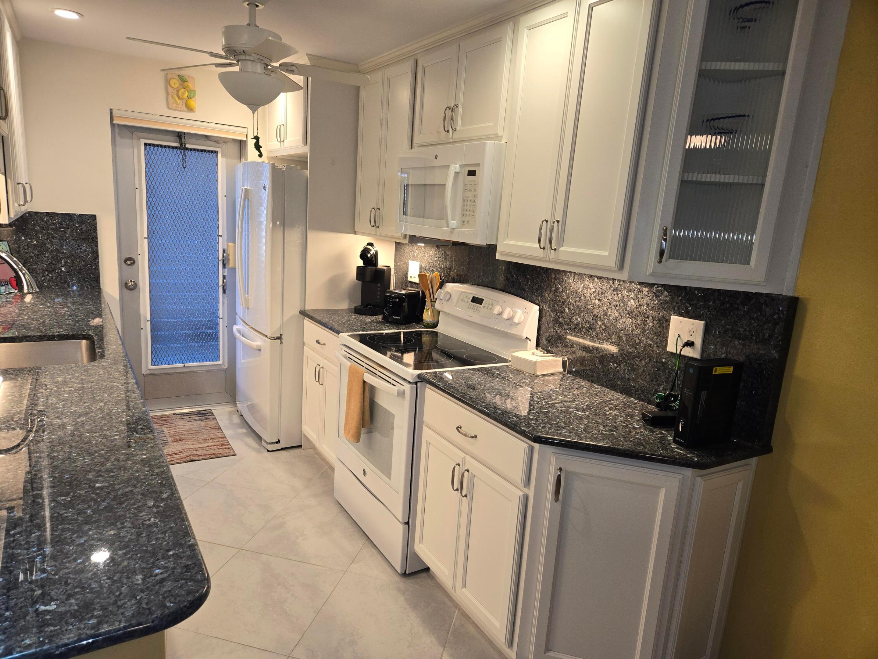 105 NE 19th Avenue