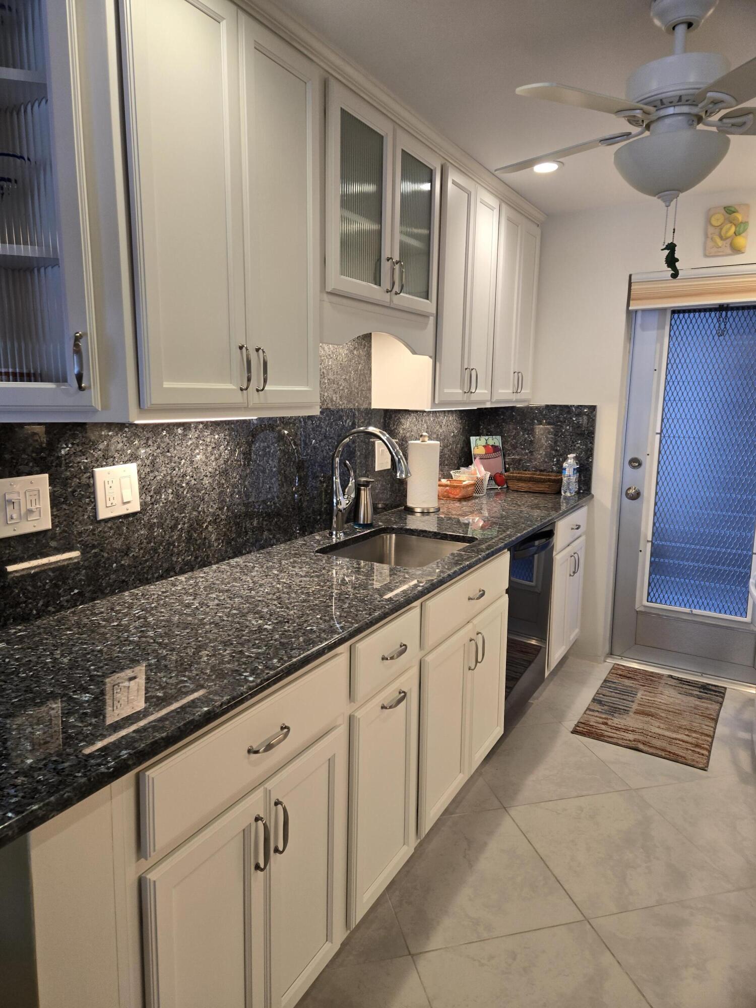 105 NE 19th Avenue