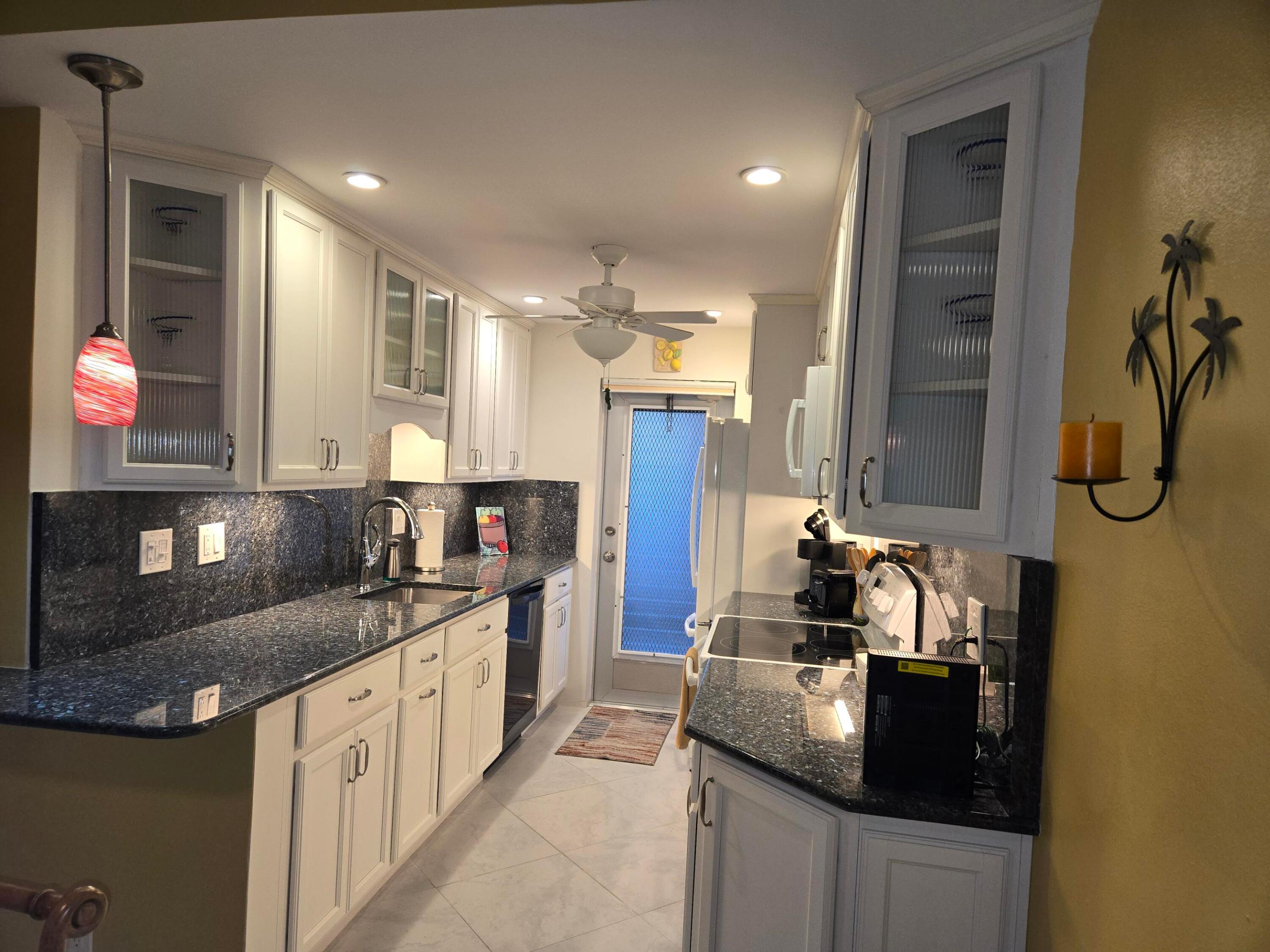 105 NE 19th Avenue