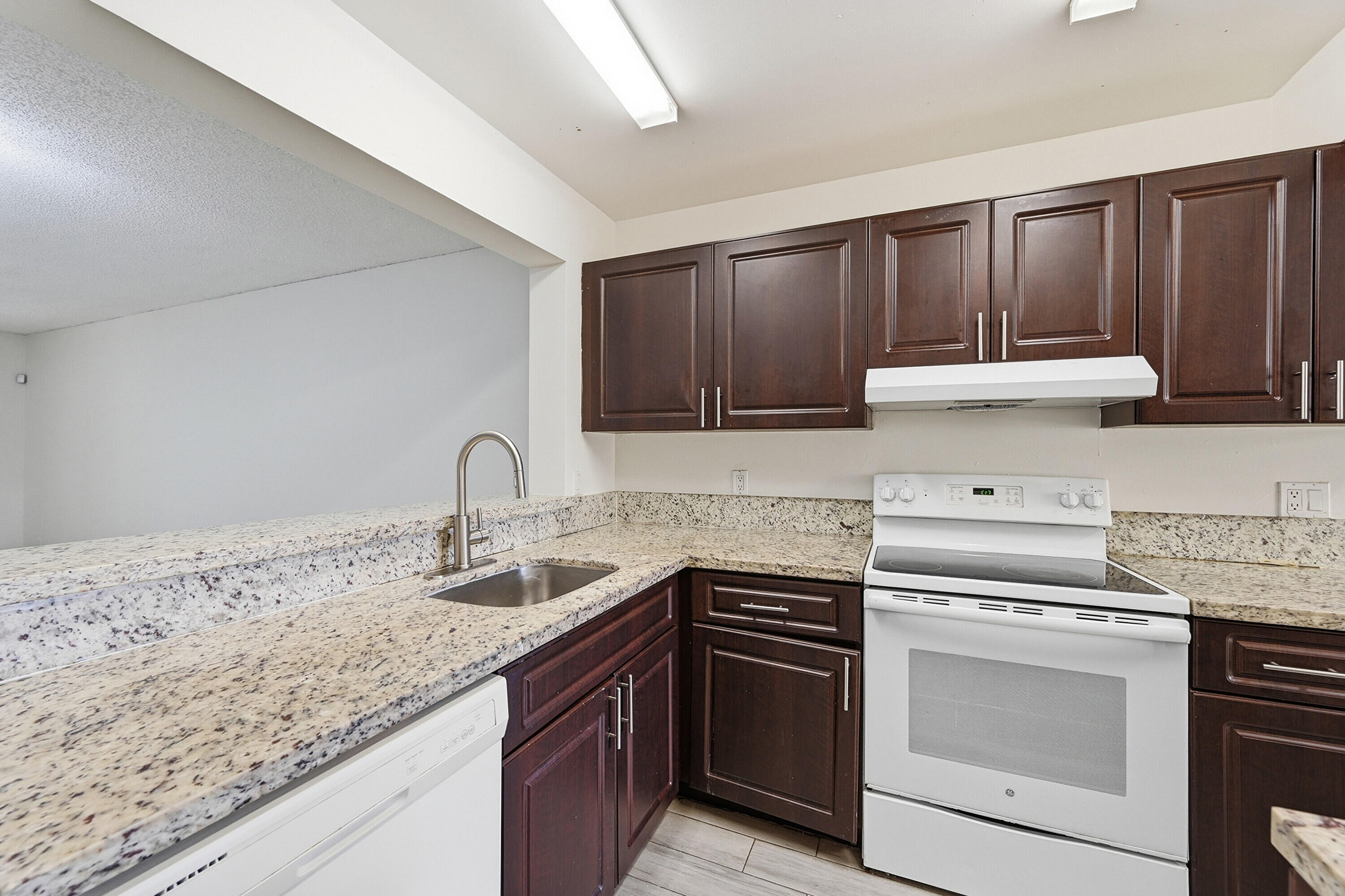 2039 Coral Ridge S304