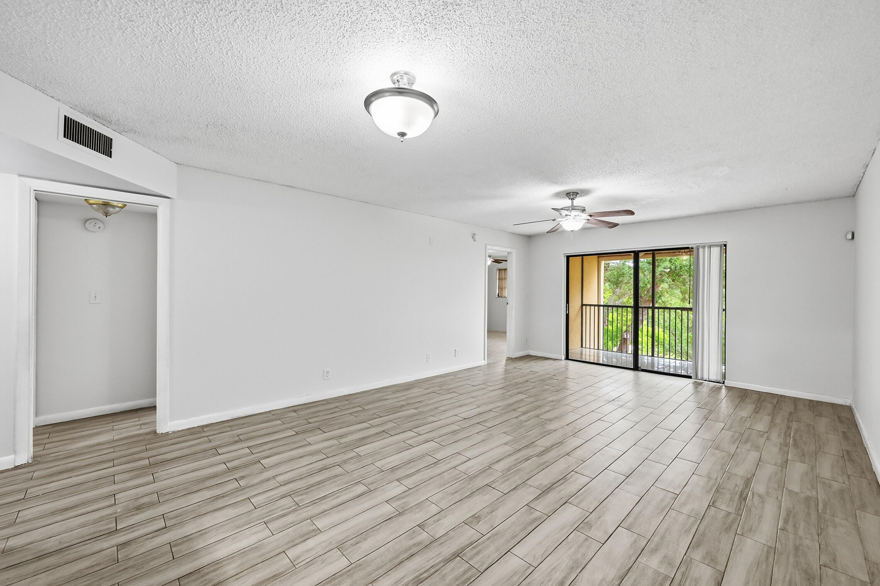 2039 Coral Ridge S304