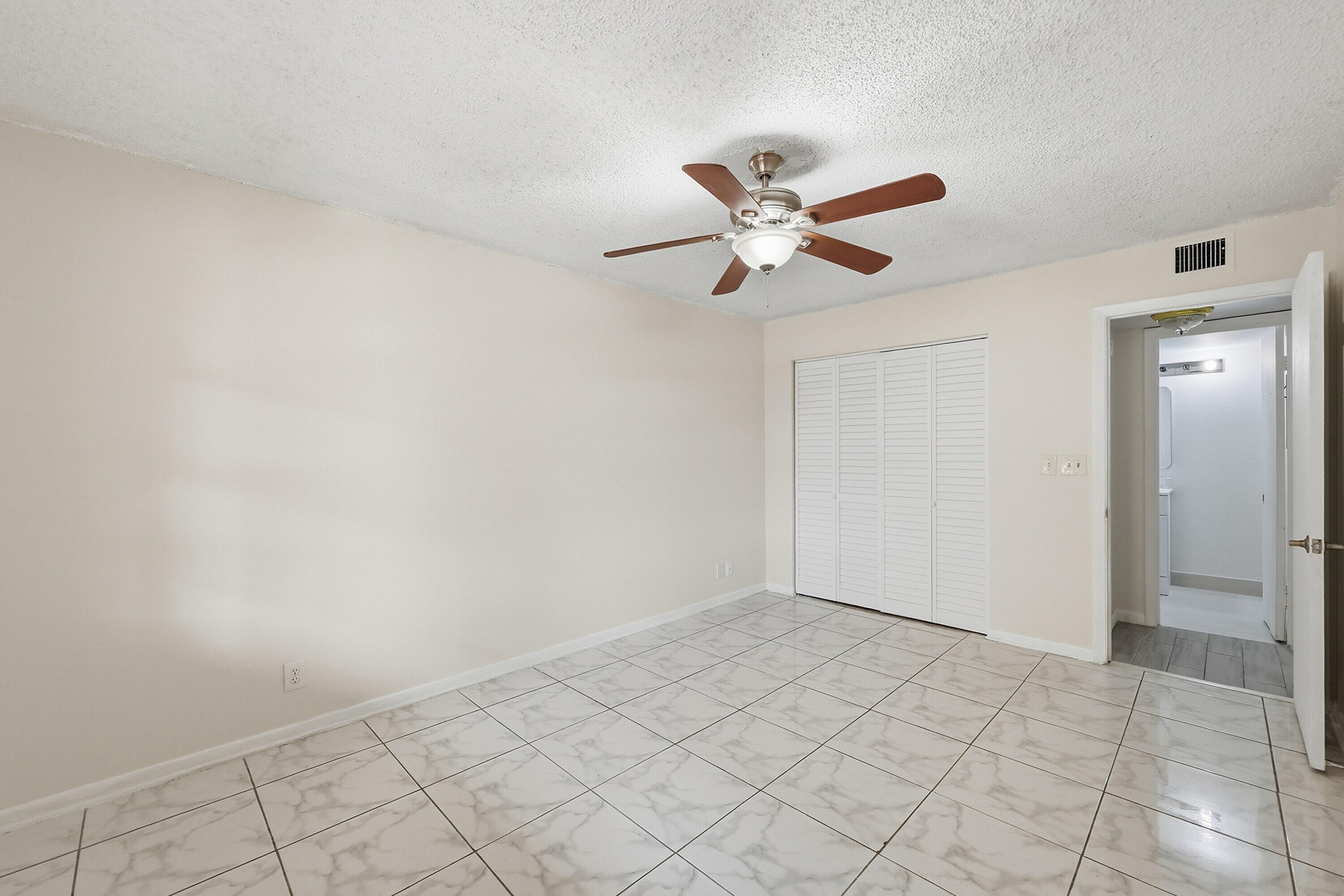 2039 Coral Ridge S304