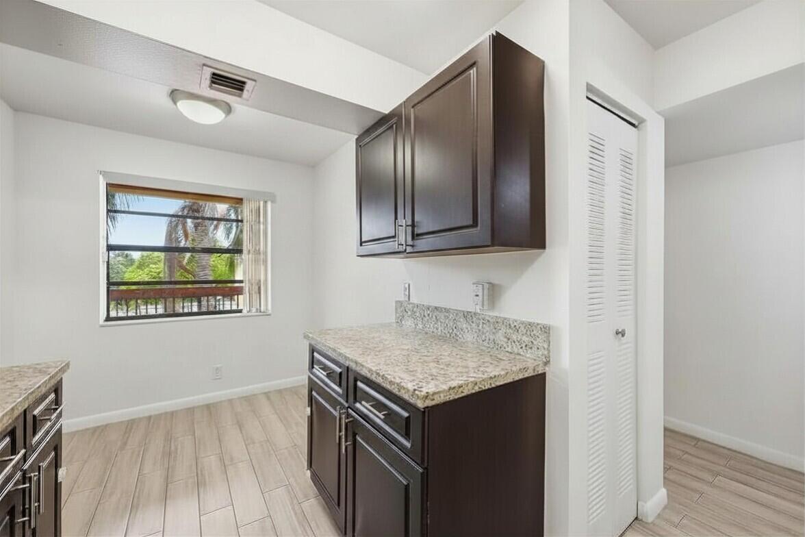 2039 Coral Ridge S304