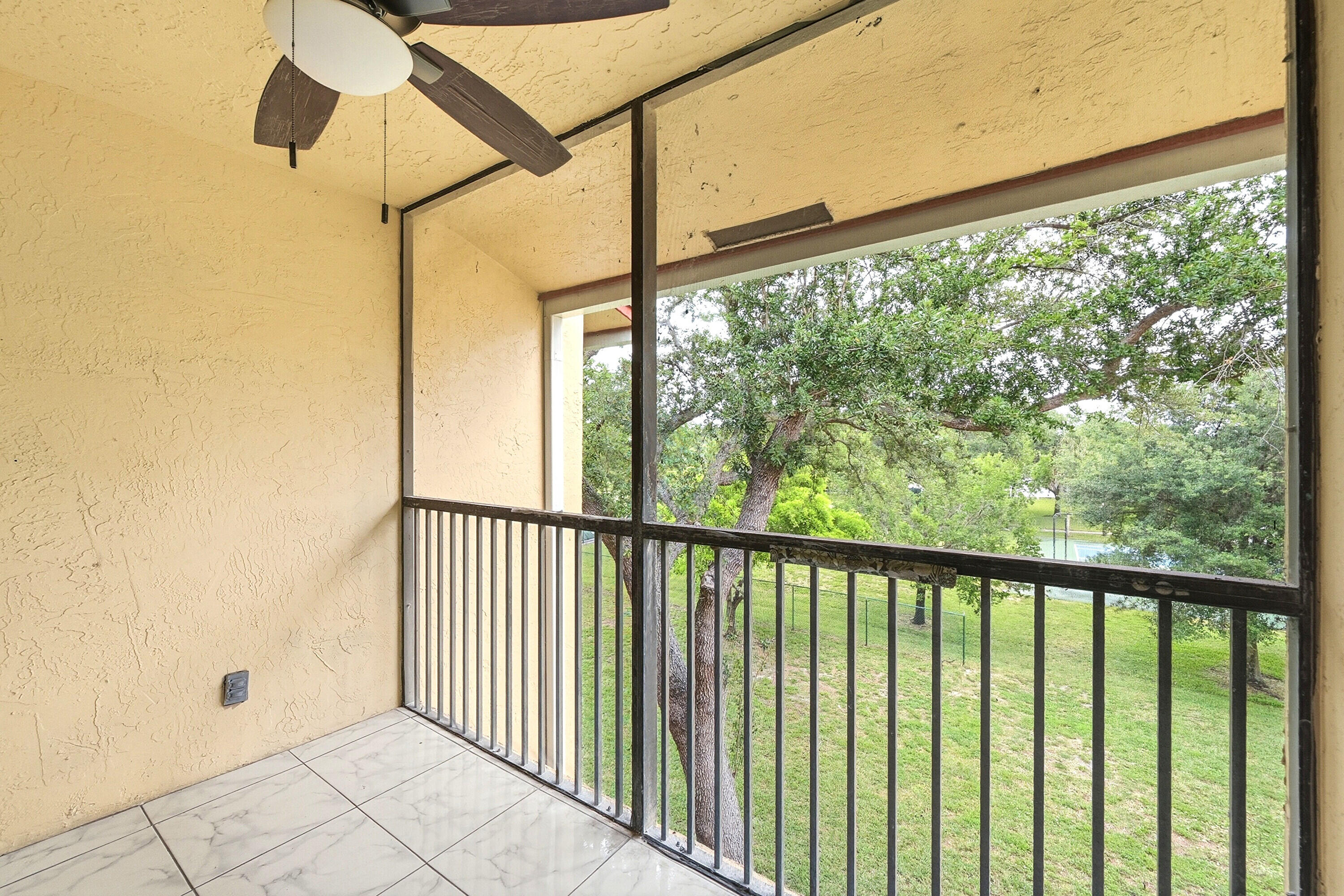 2039 Coral Ridge S304