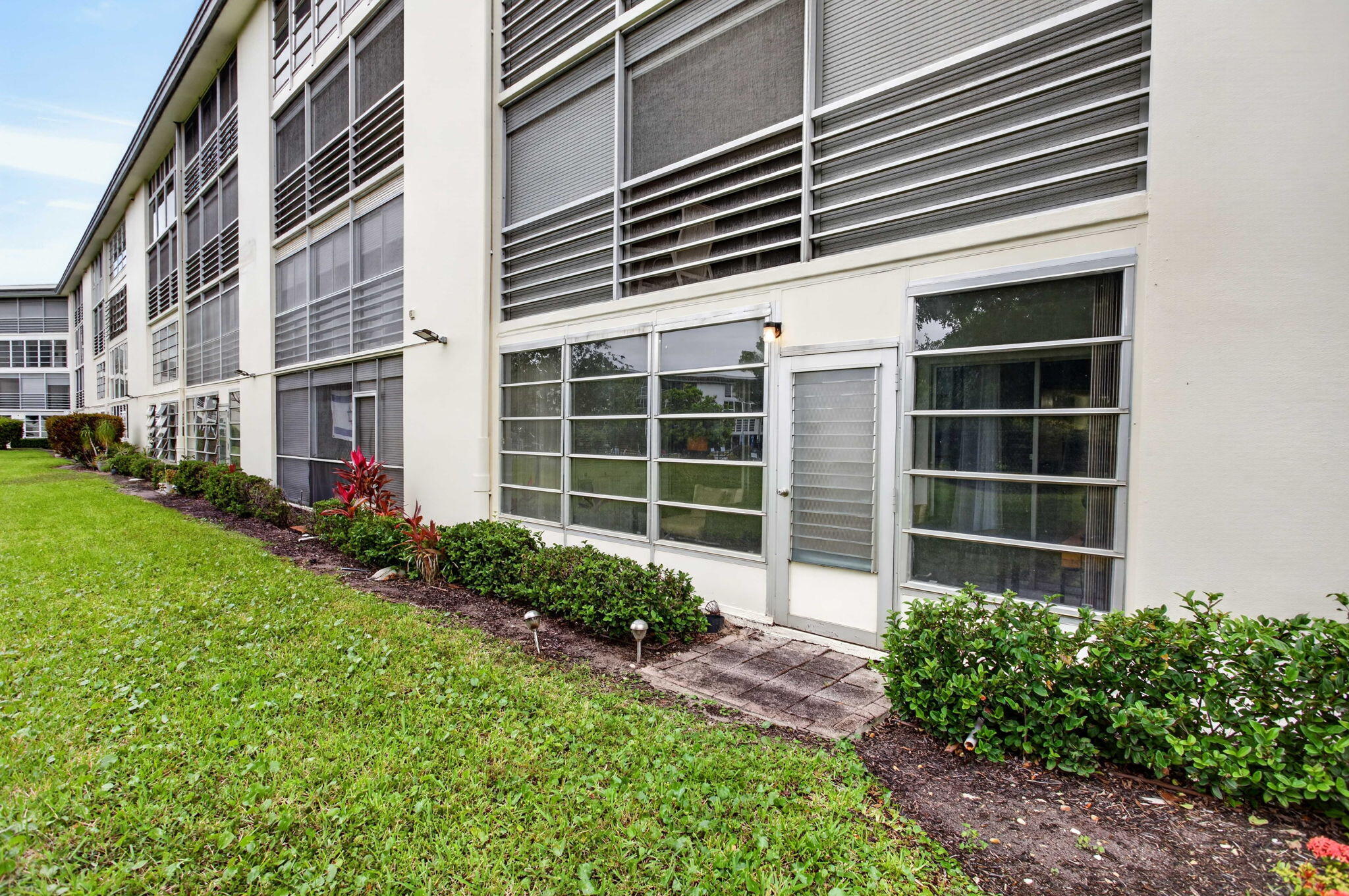 2504 Antigua Terrace